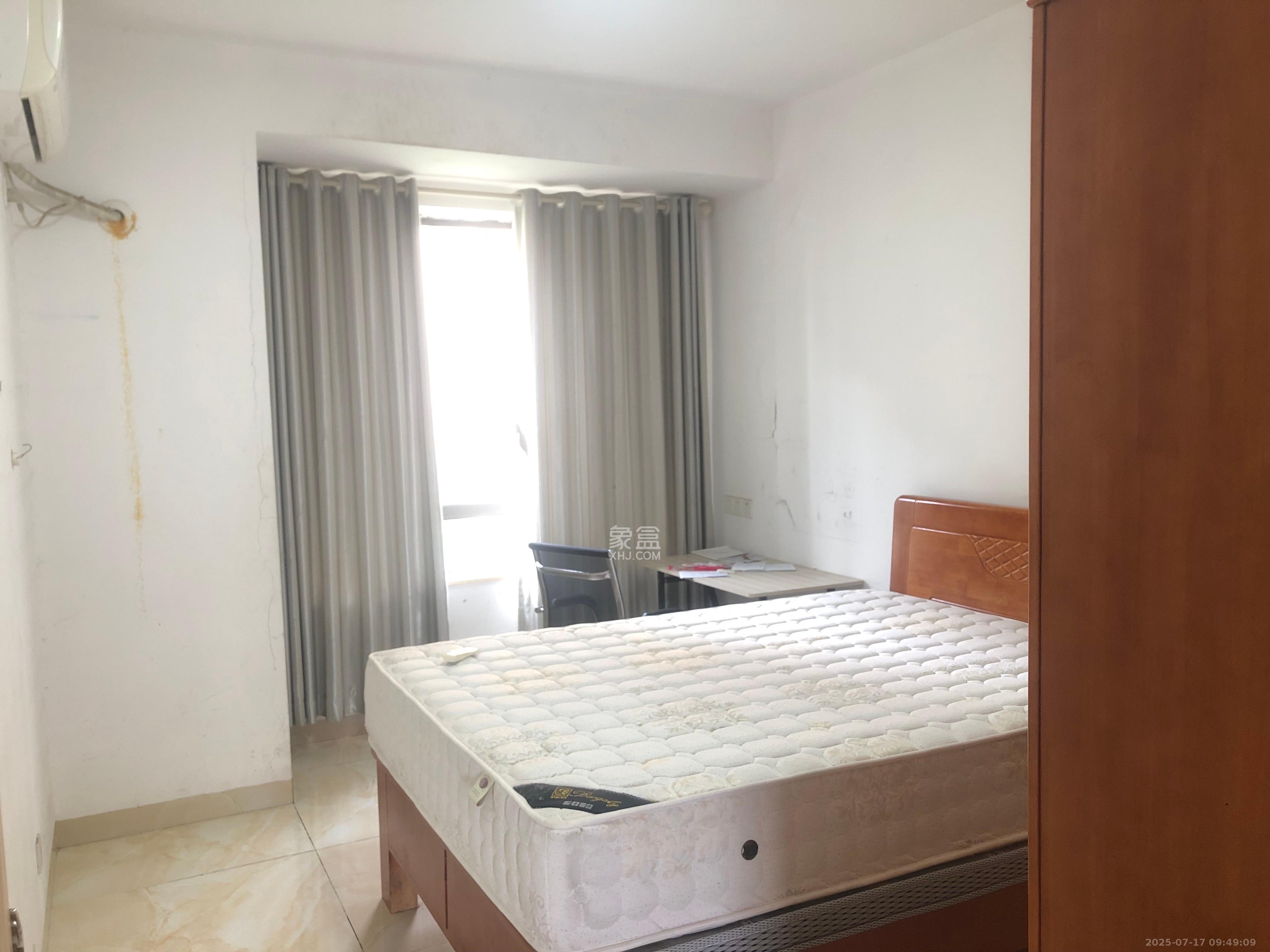 新华都万家城  3室2厅2卫    2400.0元/月室内图