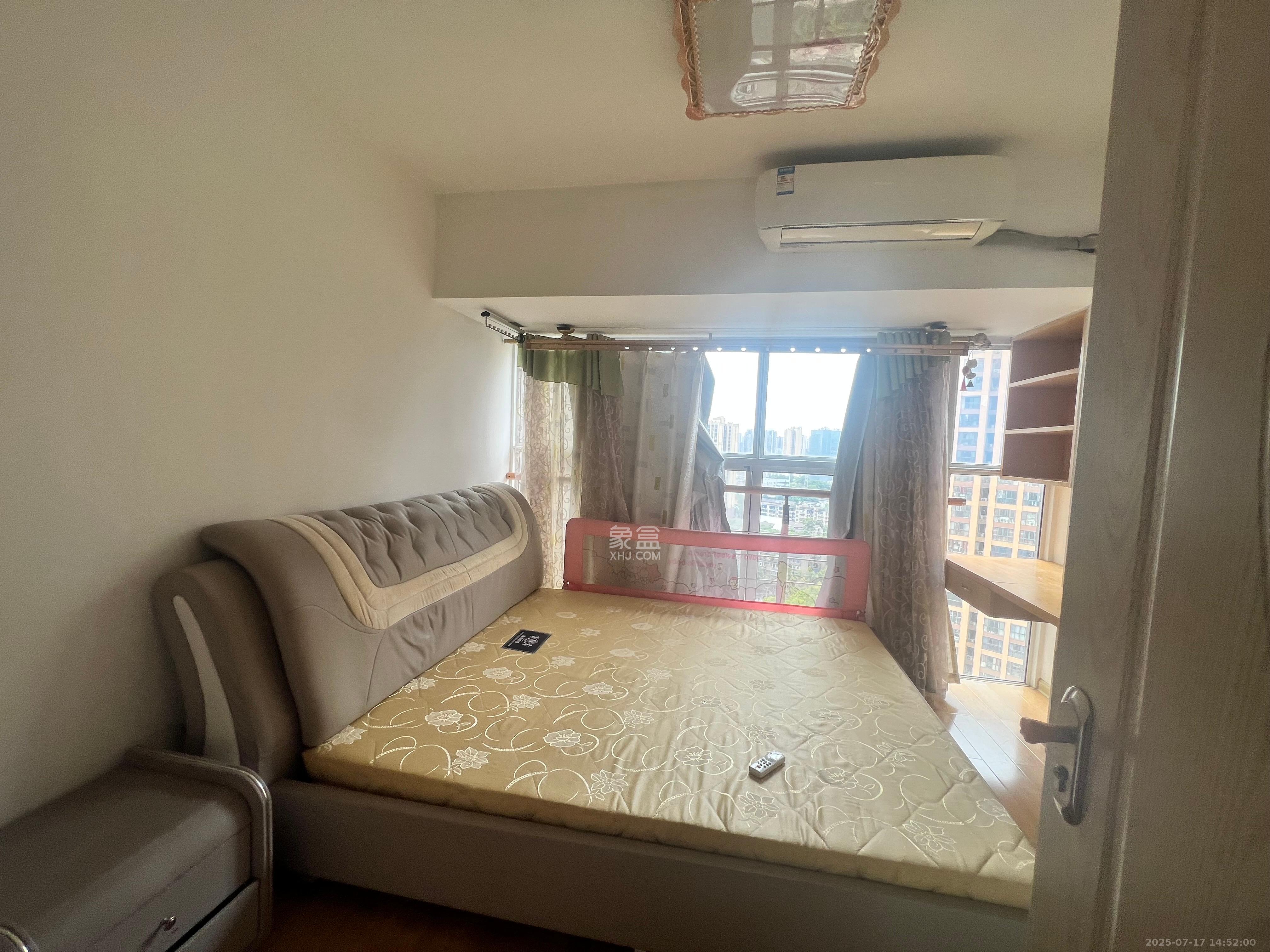 金色loft（鑫秋大厦）  2室1厅1卫   1600.00元/月室内图