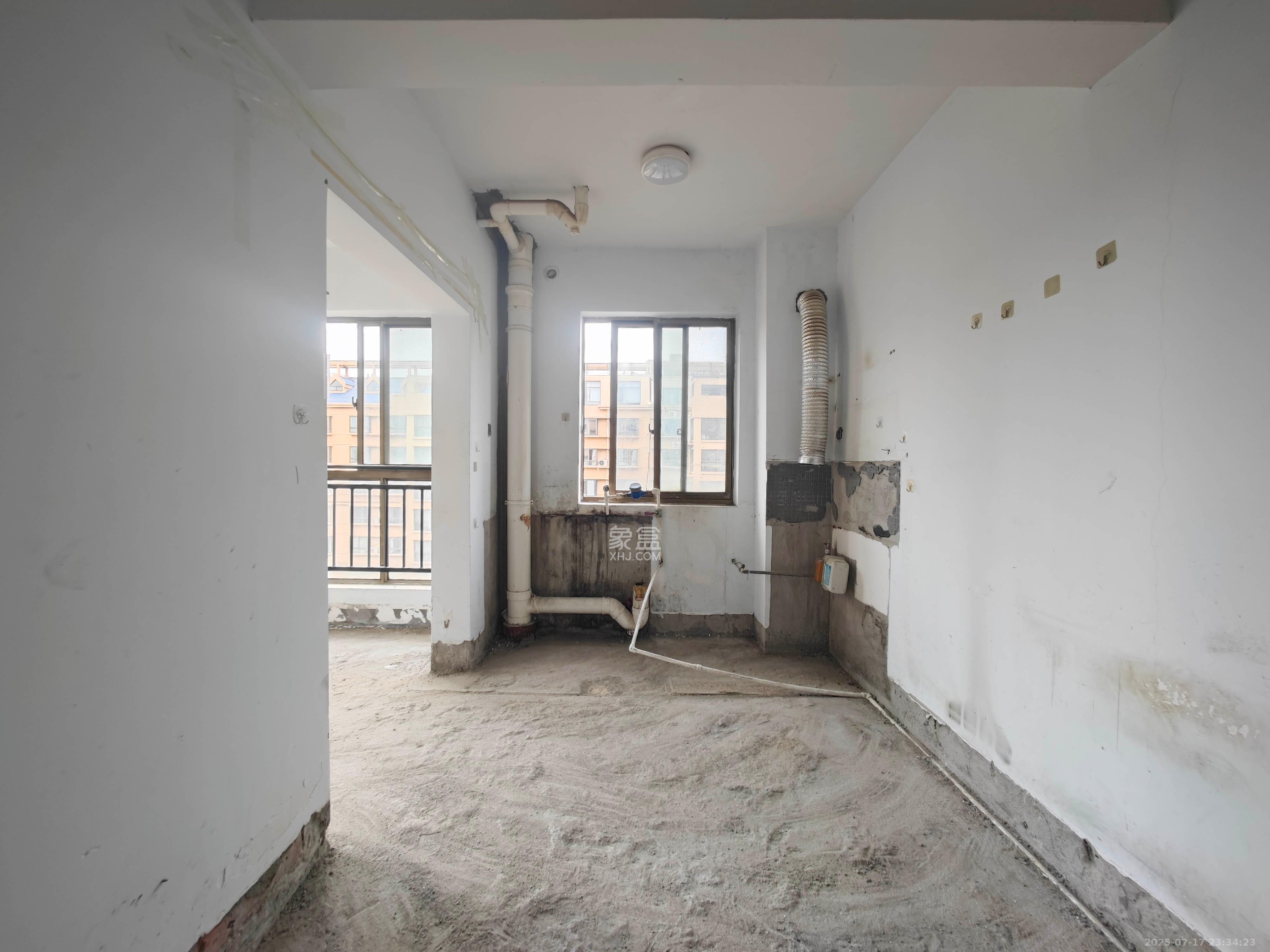 中天瑞景  5室2厅2卫    126.0万 中天瑞景  5室2厅2卫    126.0万其他