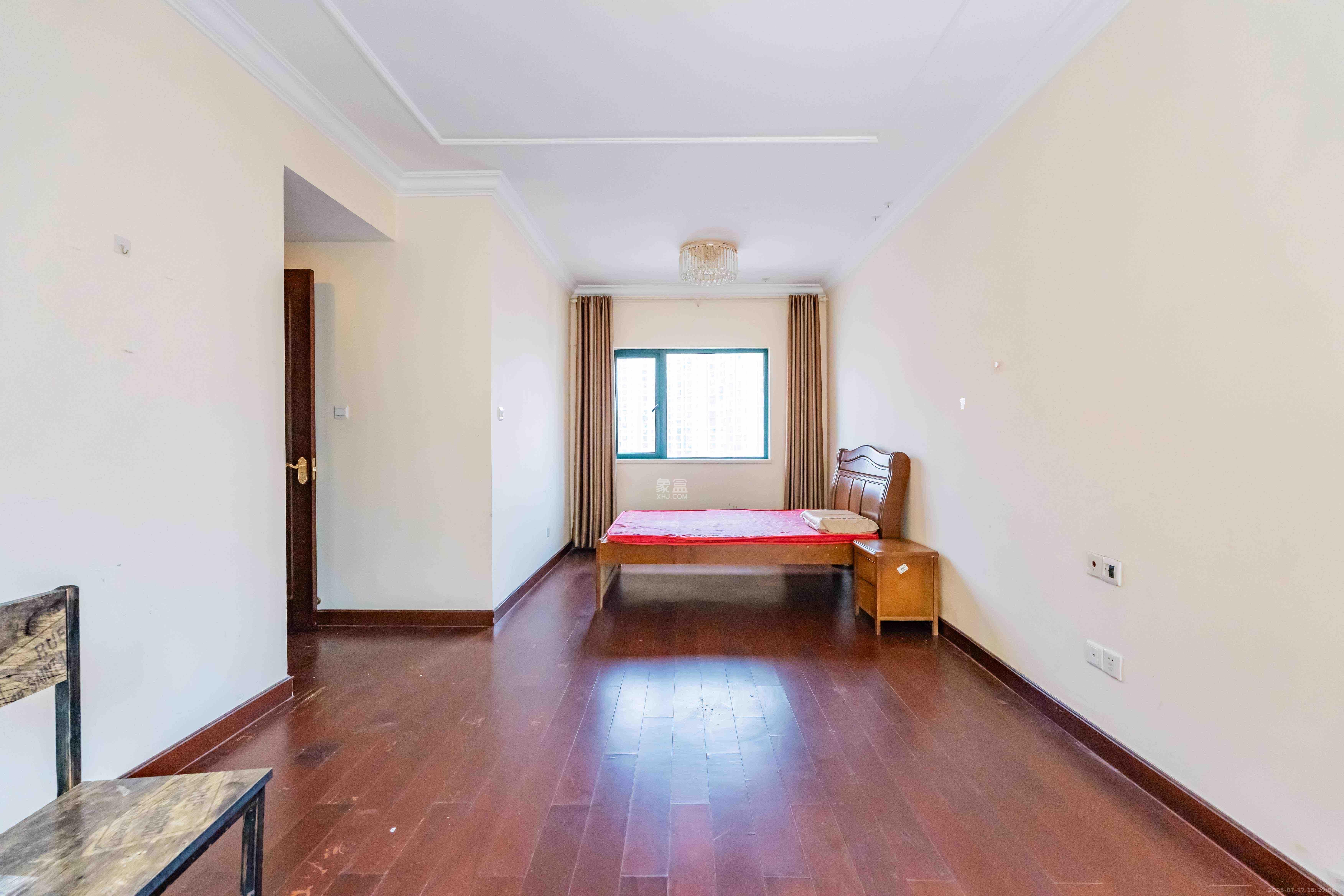 恒大雅苑 3室2厅2卫 2500.0元/月 恒大雅苑 3室2厅2卫 2500.0元/月室内图