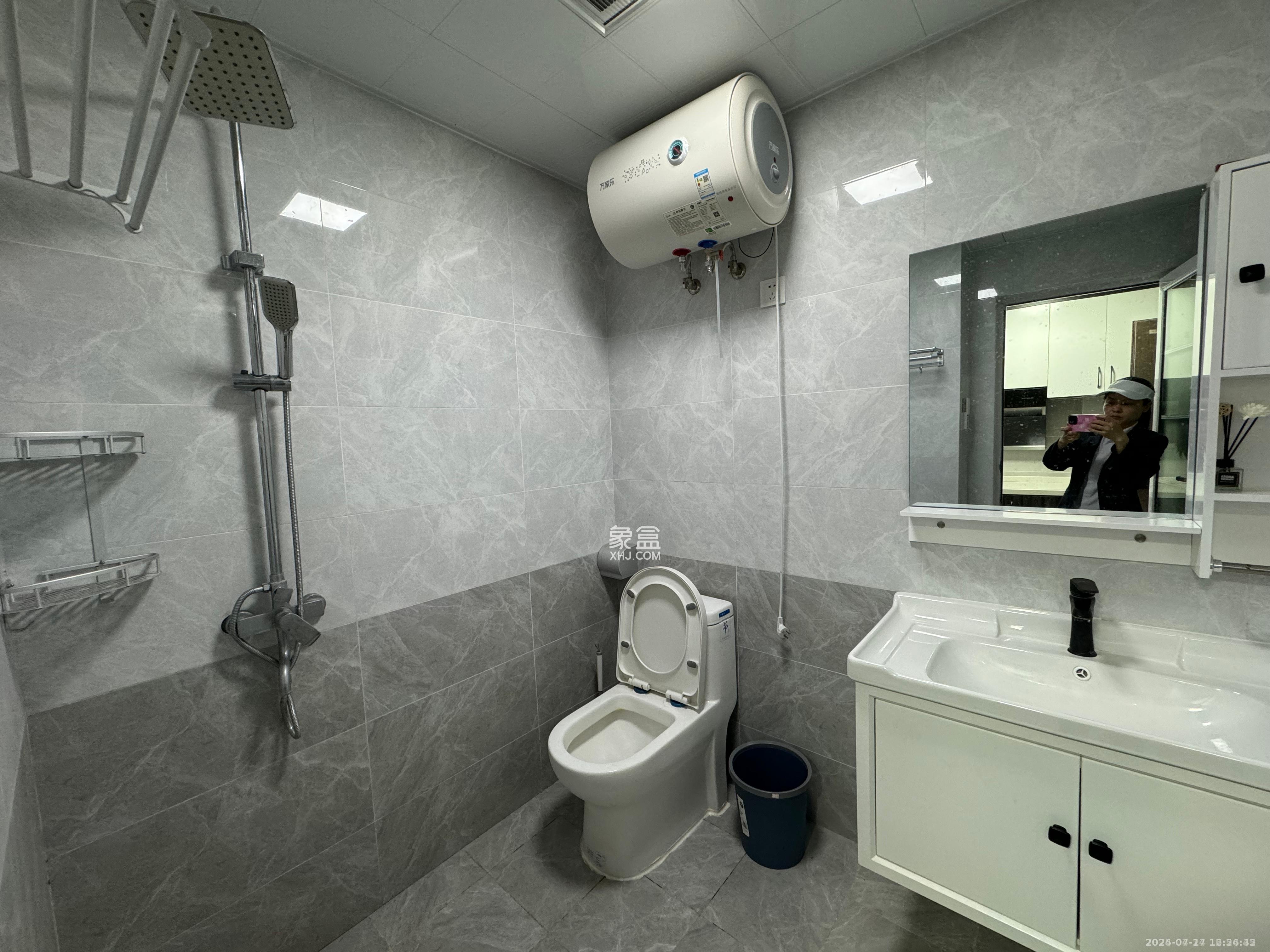 奥克斯滨仕花园(奥克斯洋湖广场/奥克斯中心)  1室0厅0卫    1900.0元/月 奥克斯滨仕花园(奥克斯洋湖广场/奥克斯中心)  1室0厅0卫    1900.0元/月室内图