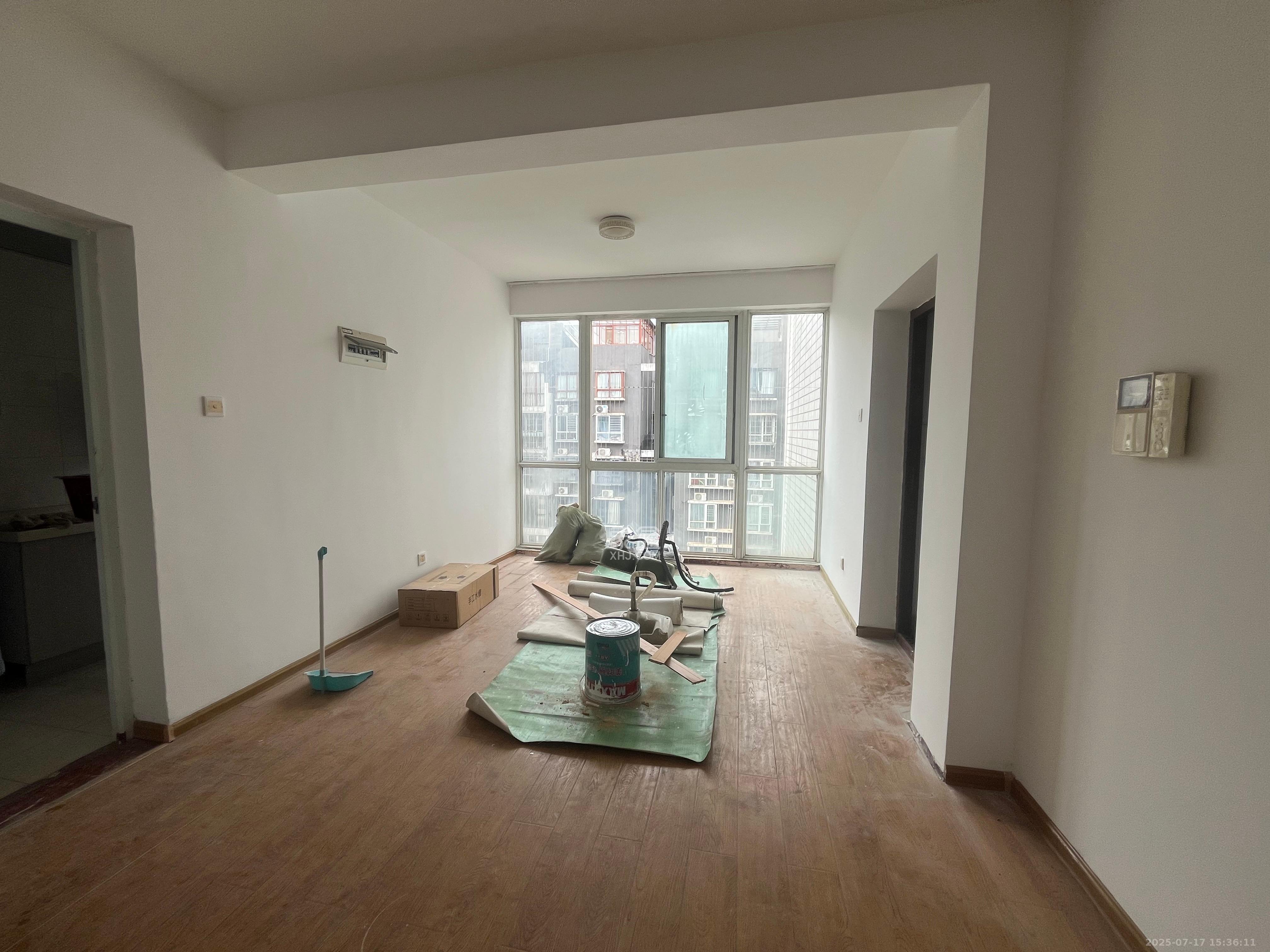 生活艺术城 3室2厅2卫 2300.0元/月 生活艺术城 3室2厅2卫 2300.0元/月室内图