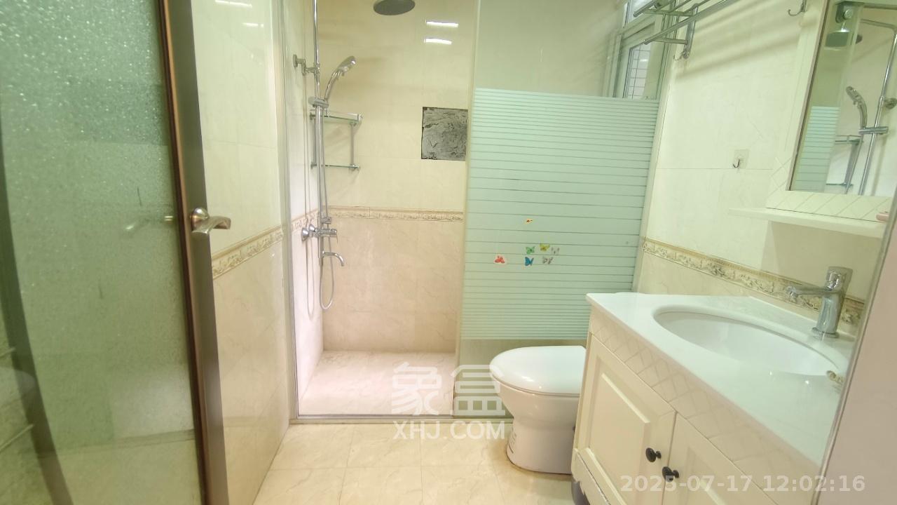 山语城一期  3室2厅1卫    2500.0元/月 山语城一期  3室2厅1卫    2500.0元/月室内图