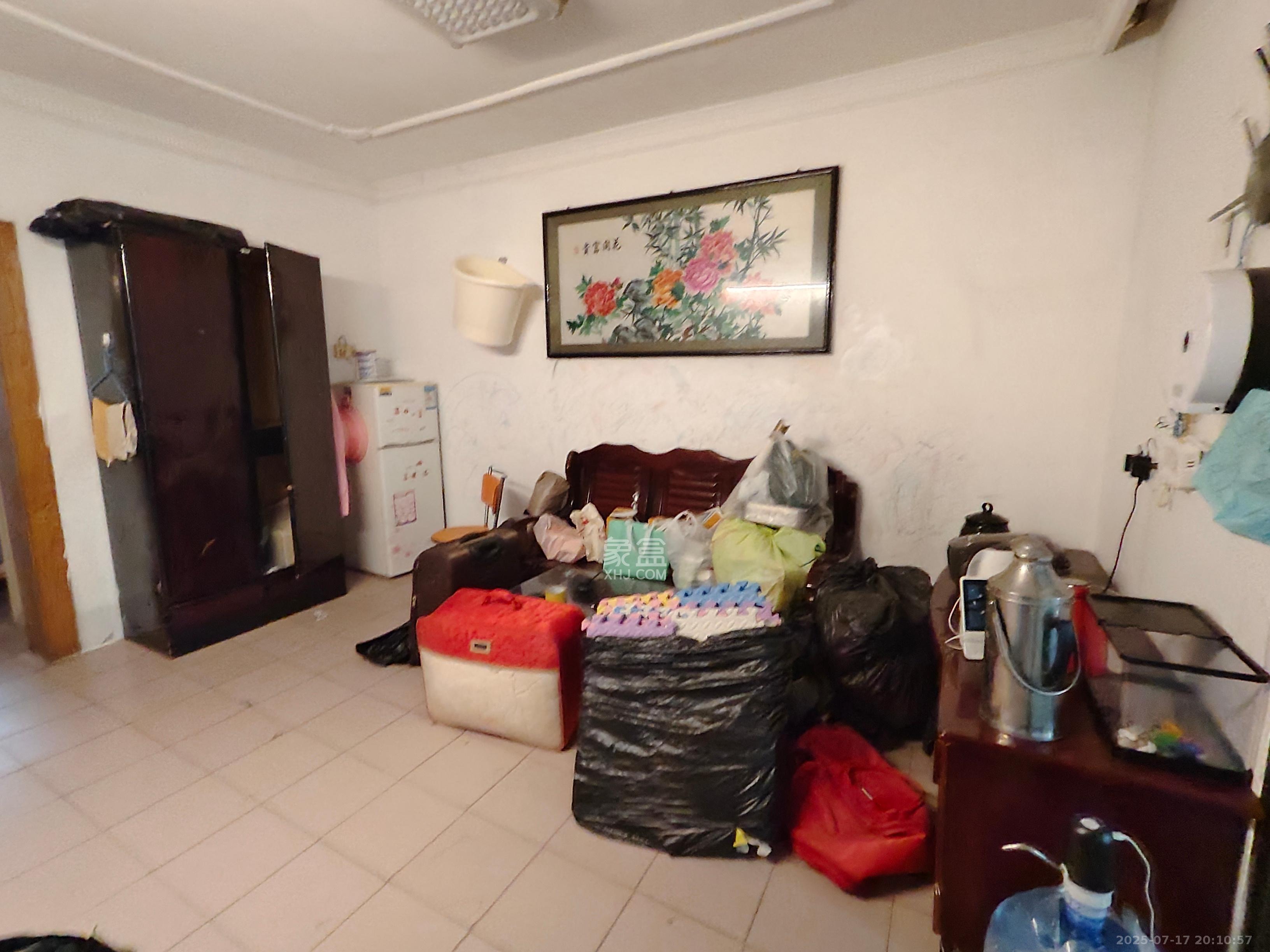 文庙坪小区  2室1厅1卫    1800.0元/月 文庙坪小区  2室1厅1卫    1800.0元/月