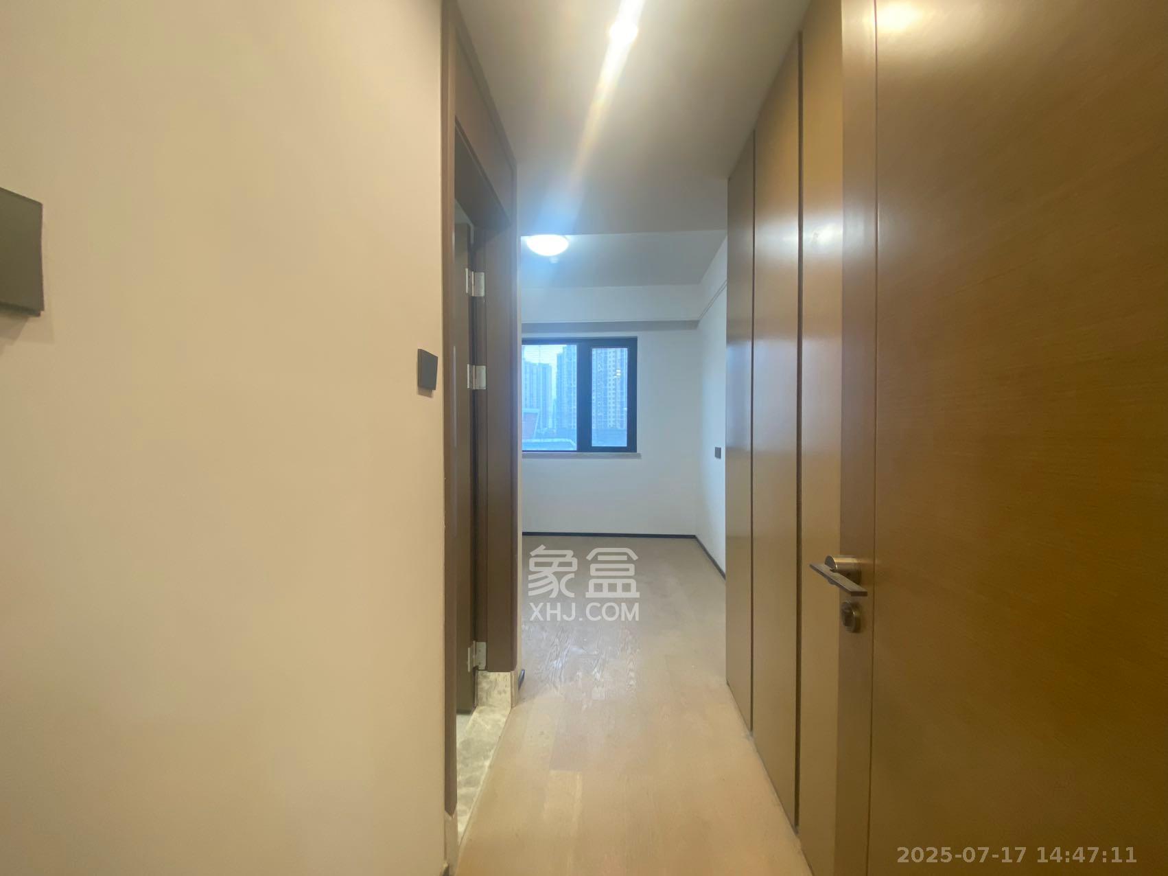 万科魅力之城天阔里  3室1厅2卫    2400.0元/月 万科魅力之城天阔里  3室1厅2卫    2400.0元/月室内图