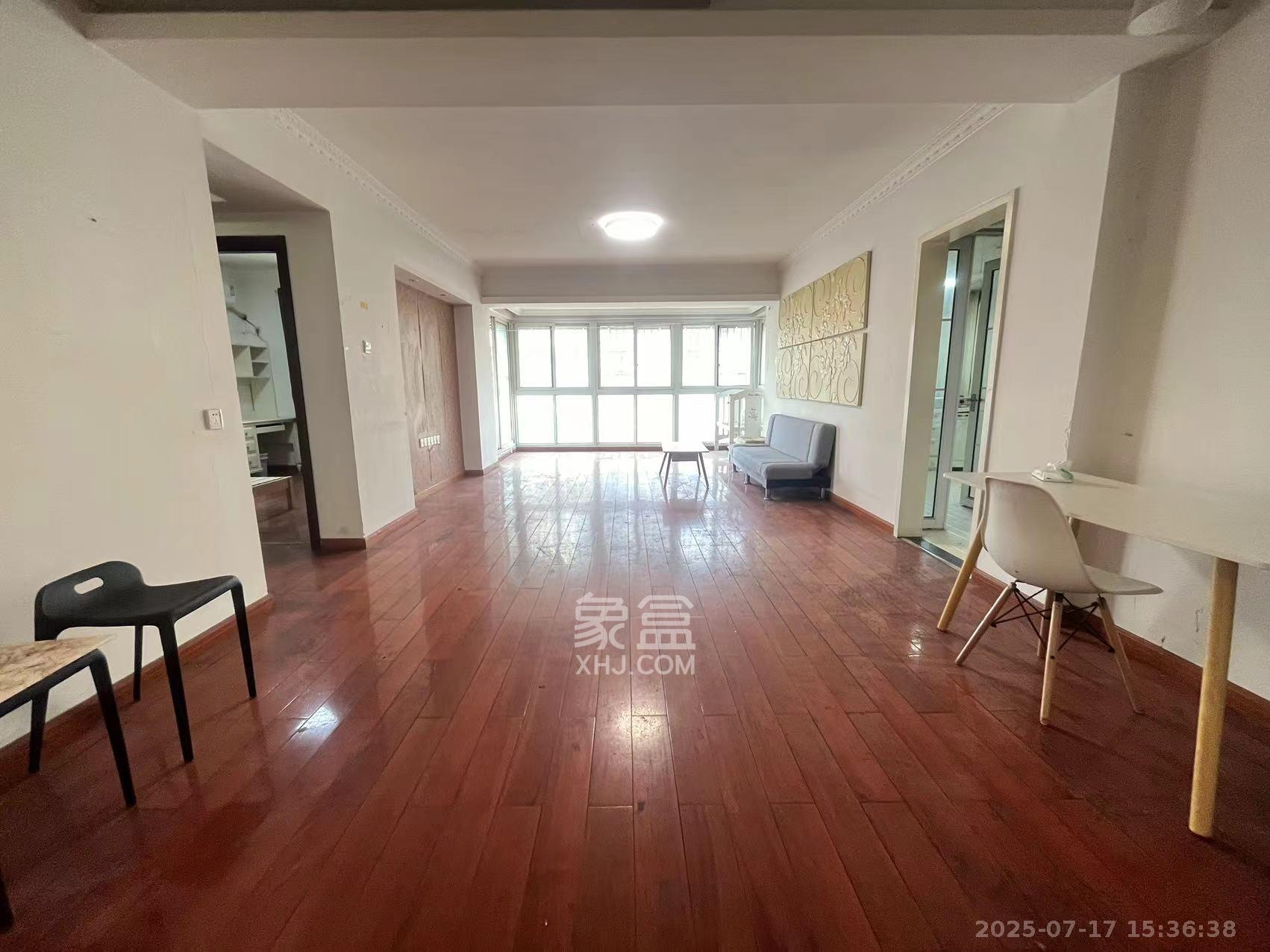 天伦公寓 3室2厅2卫 2300.0元/月 天伦公寓 3室2厅2卫 2300.0元/月室内图