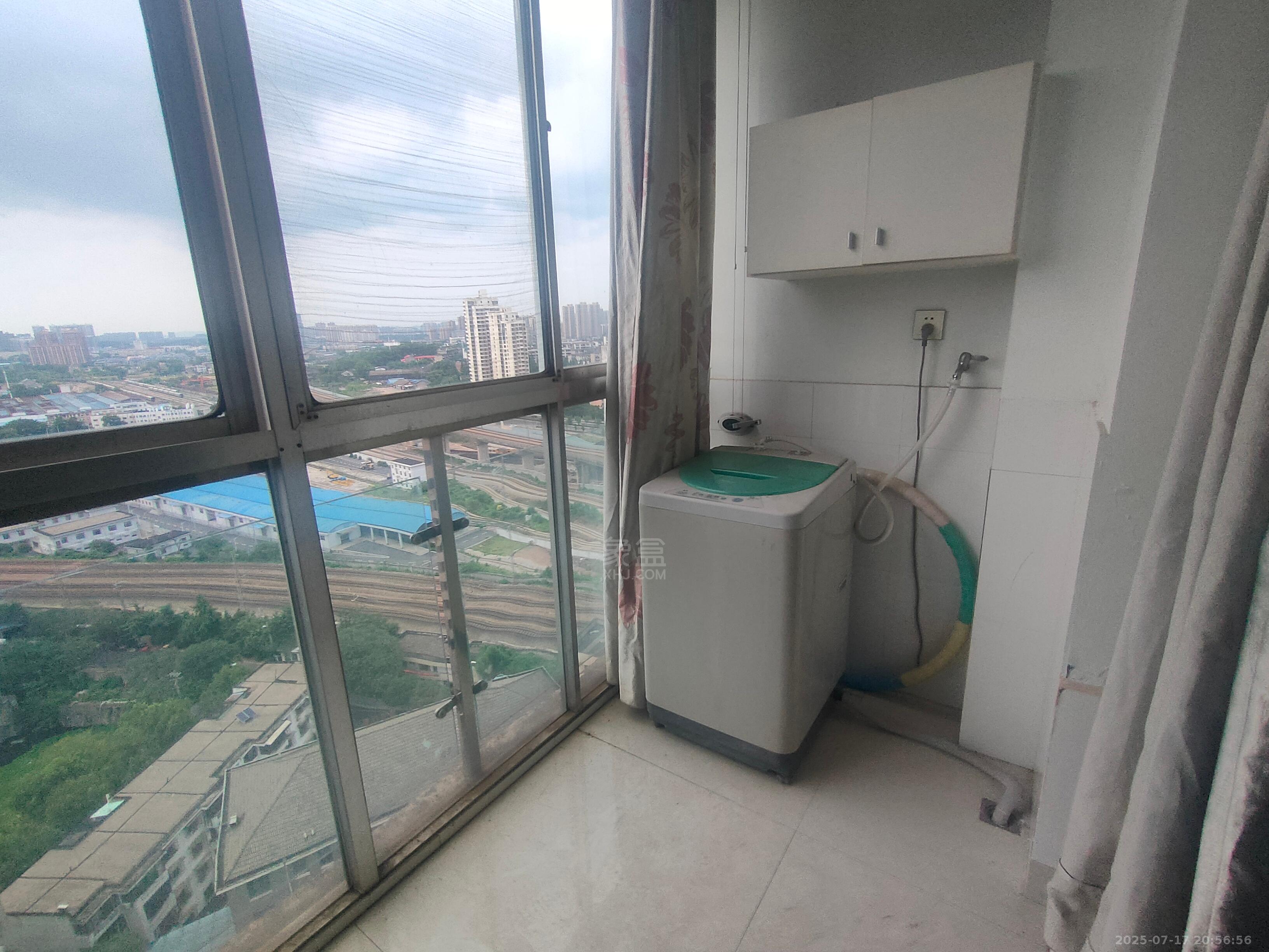 小城故事康逸名城  1室1厅1卫    1100.0元/月 小城故事康逸名城  1室1厅1卫    1100.0元/月室内图