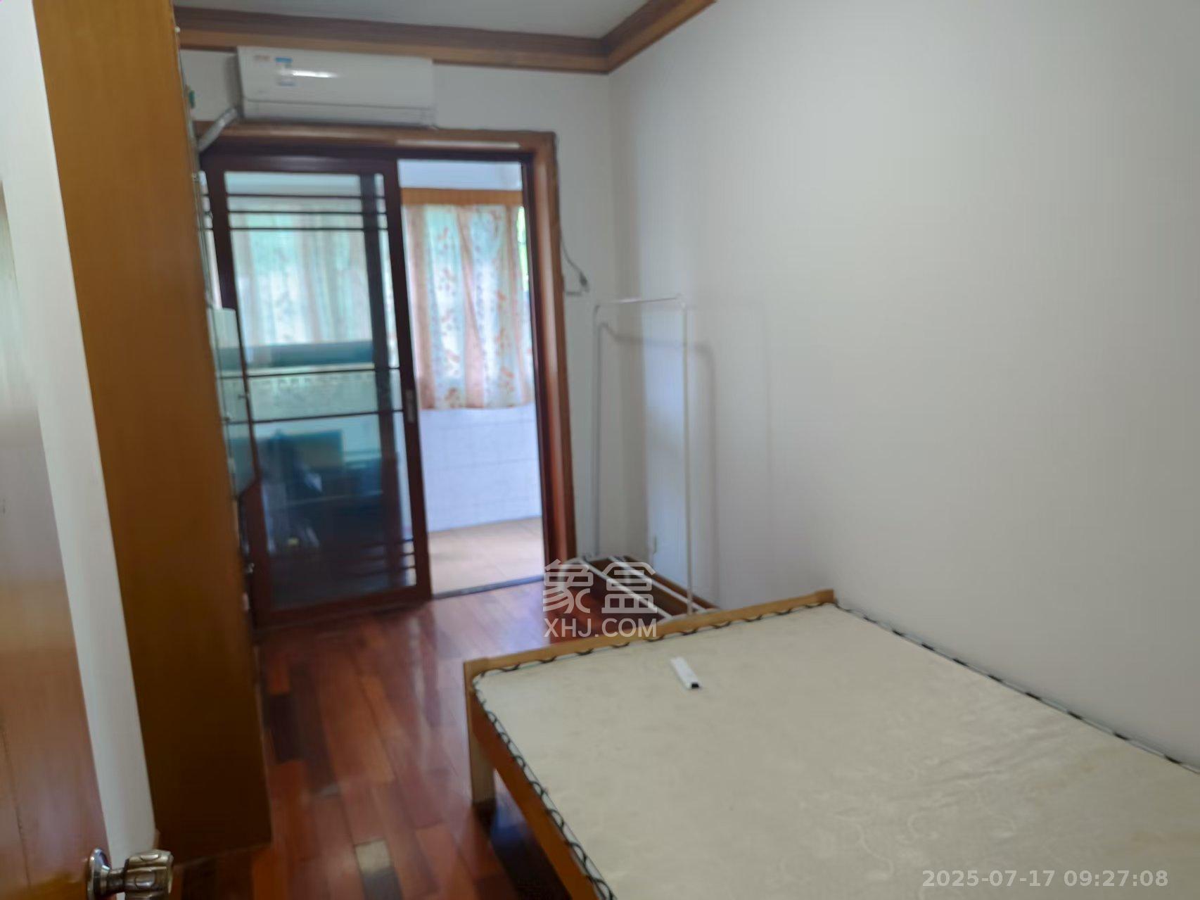 芙蓉区政府机关宿舍 3室2厅1卫 2200.0元/月 芙蓉区政府机关宿舍 3室2厅1卫 2200.0元/月室内图