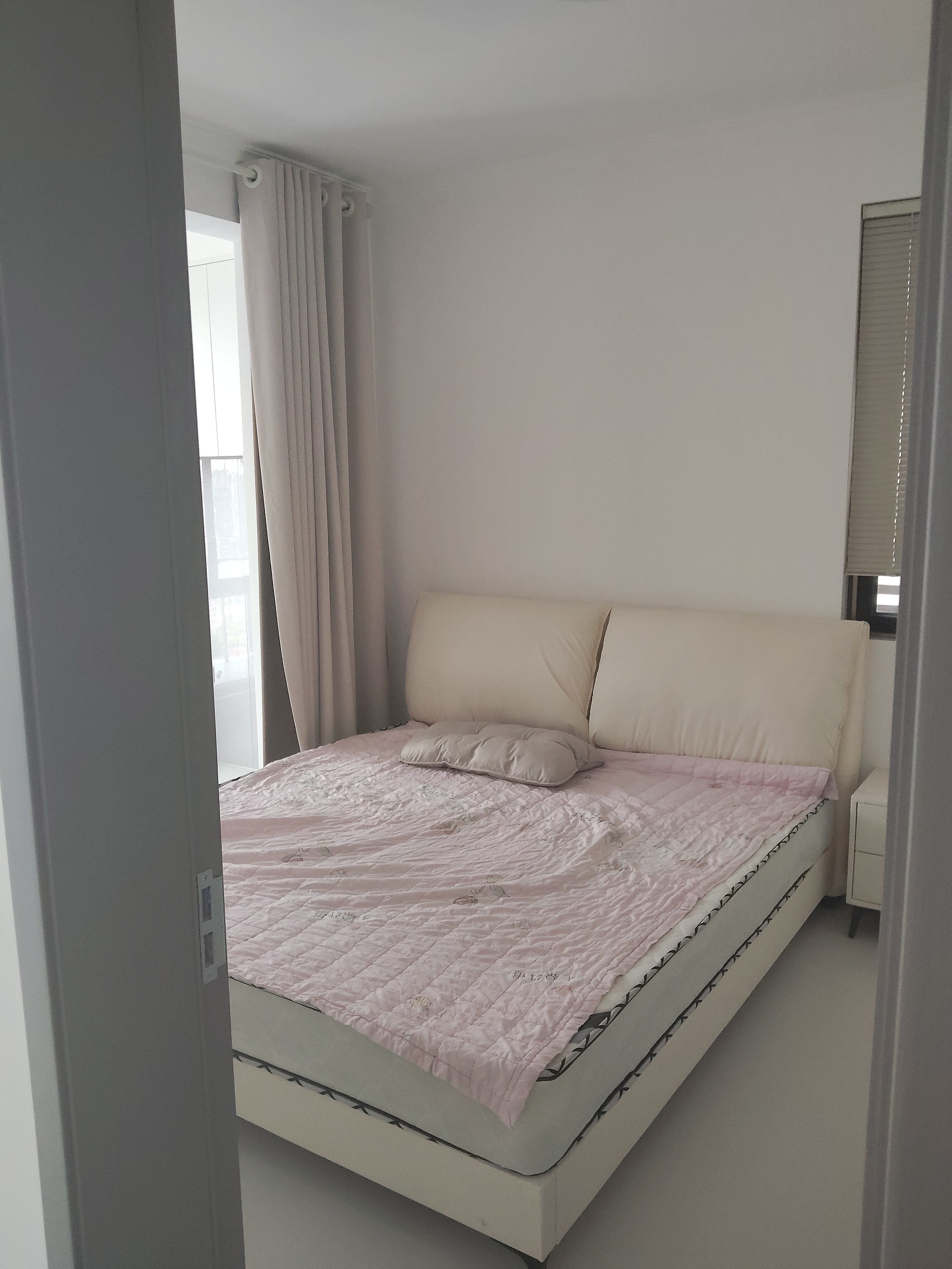 吾悦广场 1室0厅0卫 1500.0元/月 吾悦广场 1室0厅0卫 1500.0元/月室内图