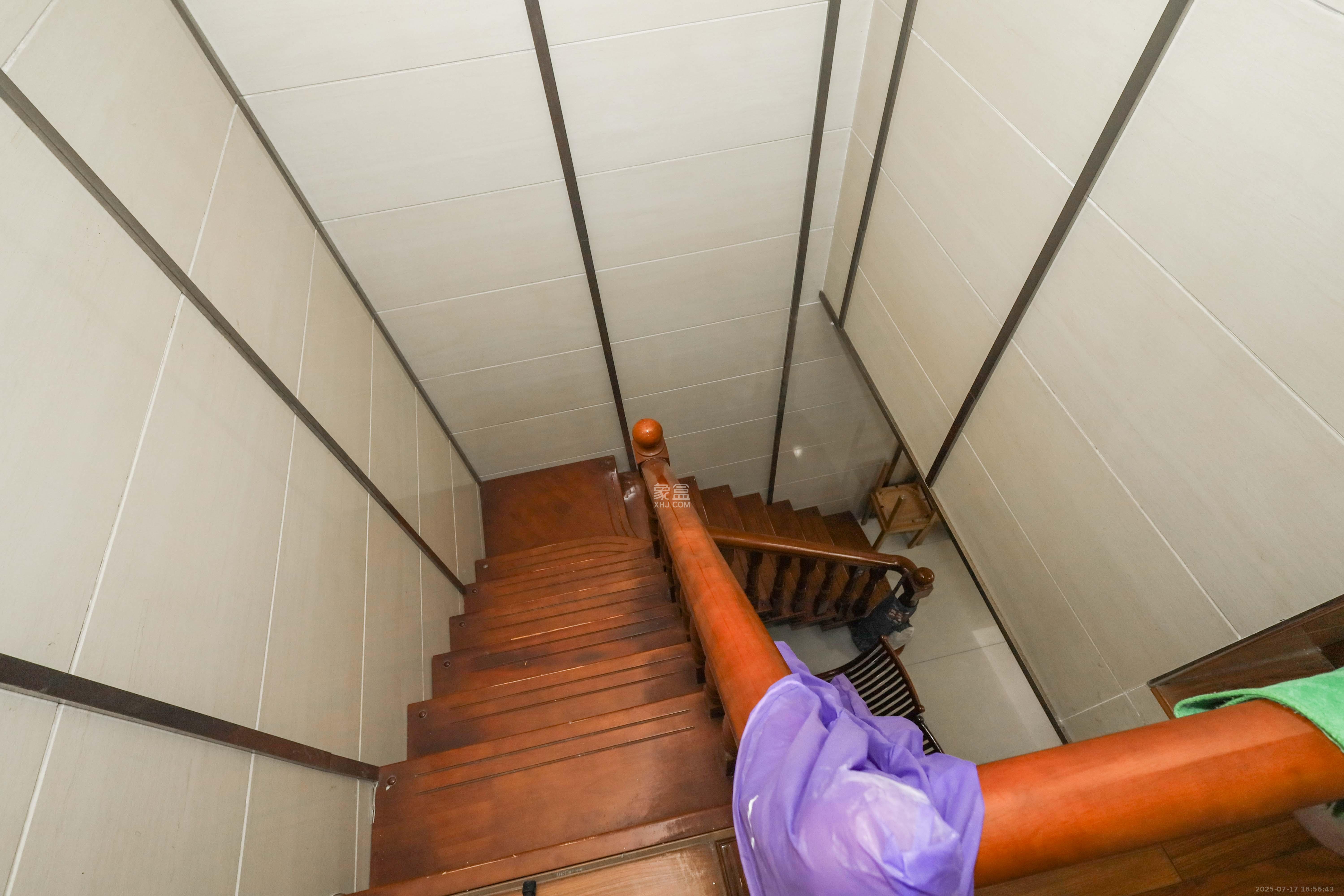 保利麓谷林语E区  4室2厅2卫    91.8万 保利麓谷林语E区  4室2厅2卫    91.8万卧室