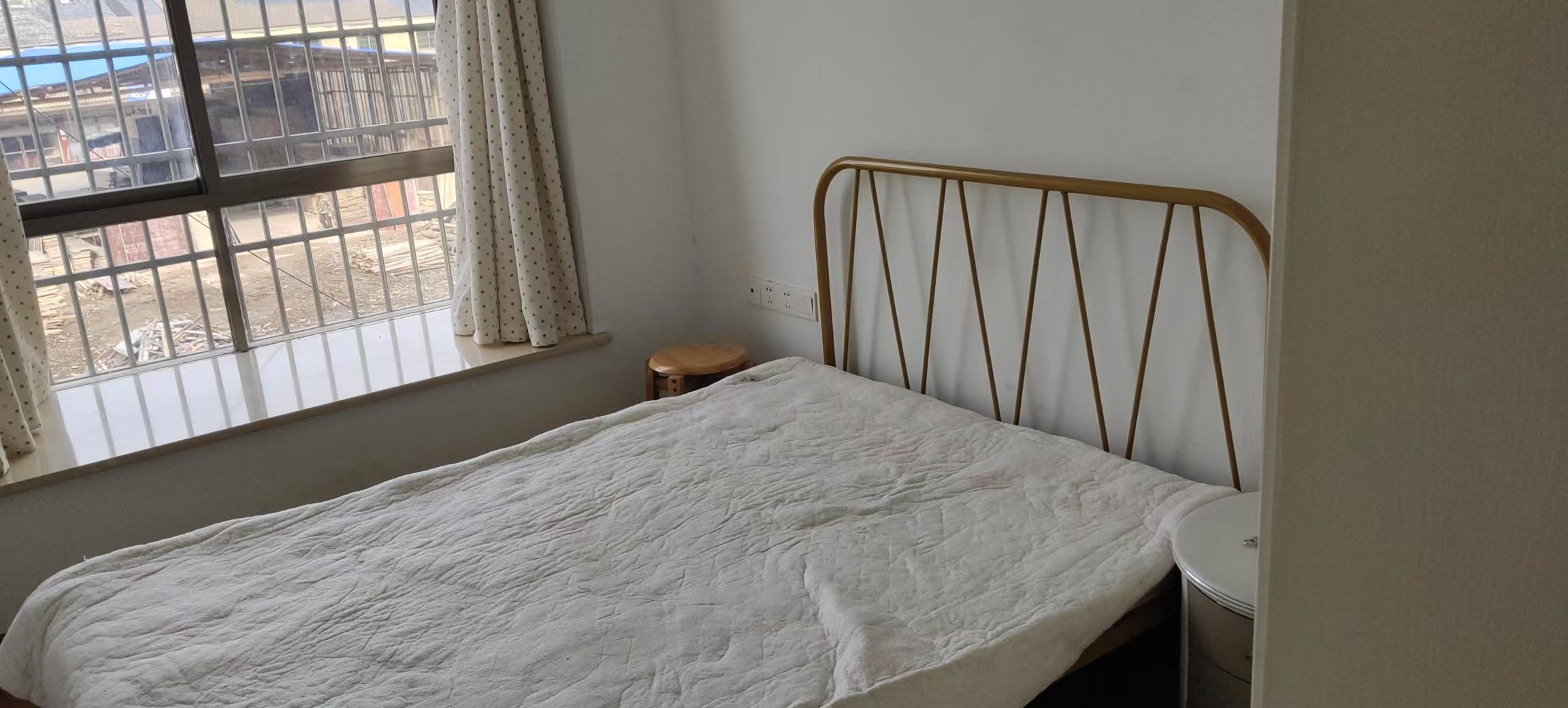 台家塅社区 3室2厅2卫 1280.0元/月 台家塅社区 3室2厅2卫 1280.0元/月户型图