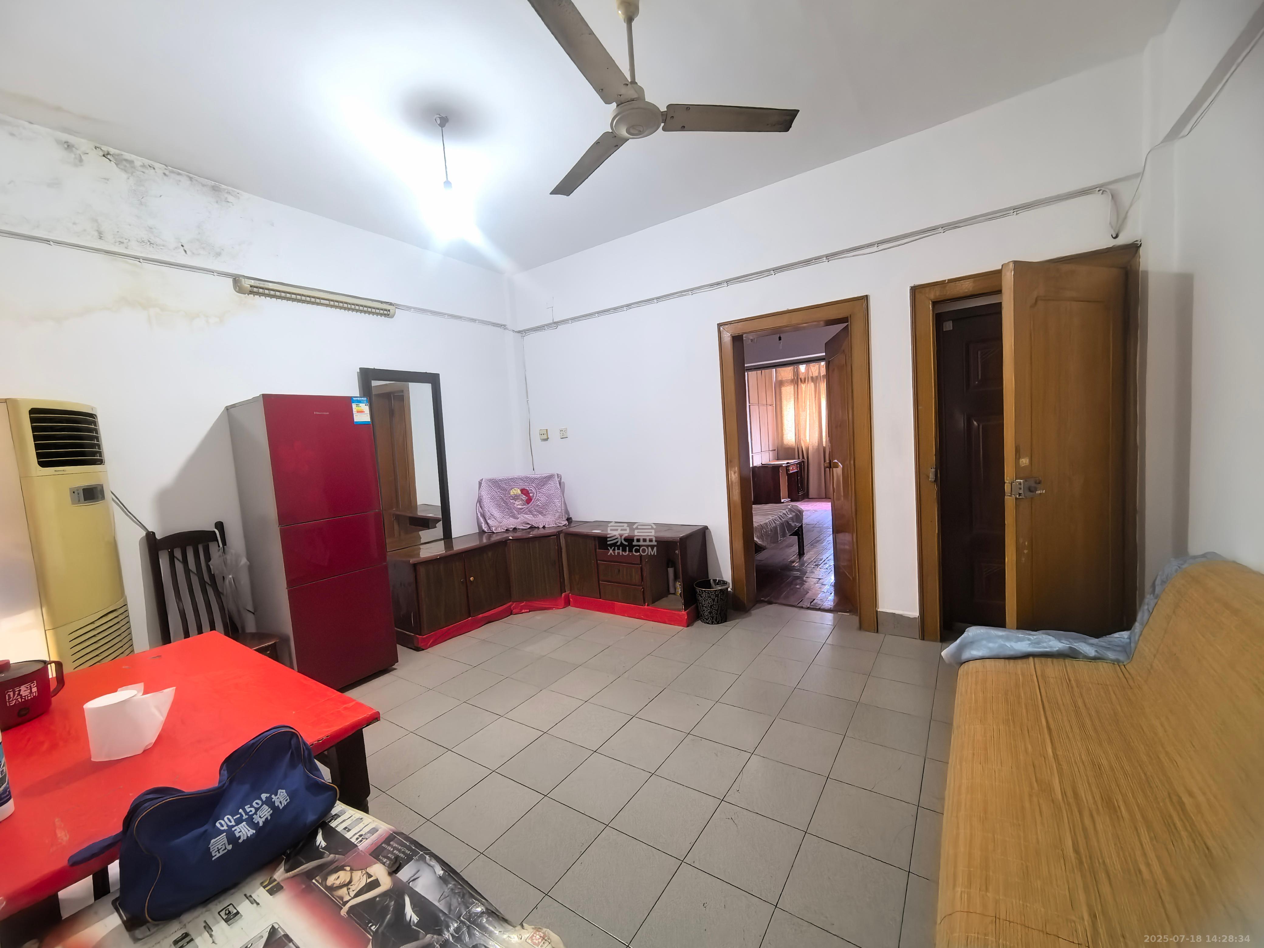 通泰街商居楼  2室1厅1卫   1500.00元/月