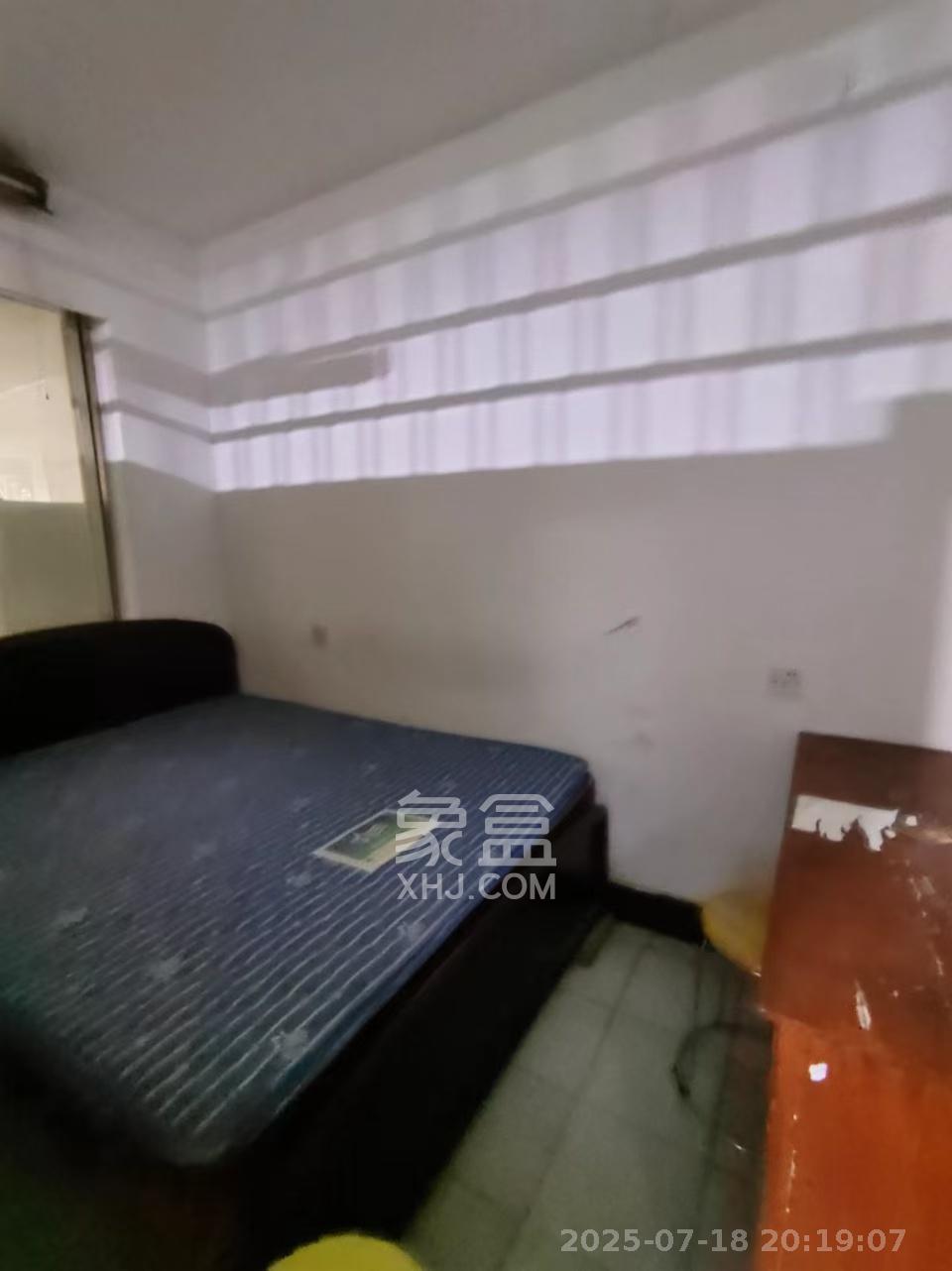 向韶村 1室0厅0卫 2000.0元/月 向韶村 1室0厅0卫 2000.0元/月室内图