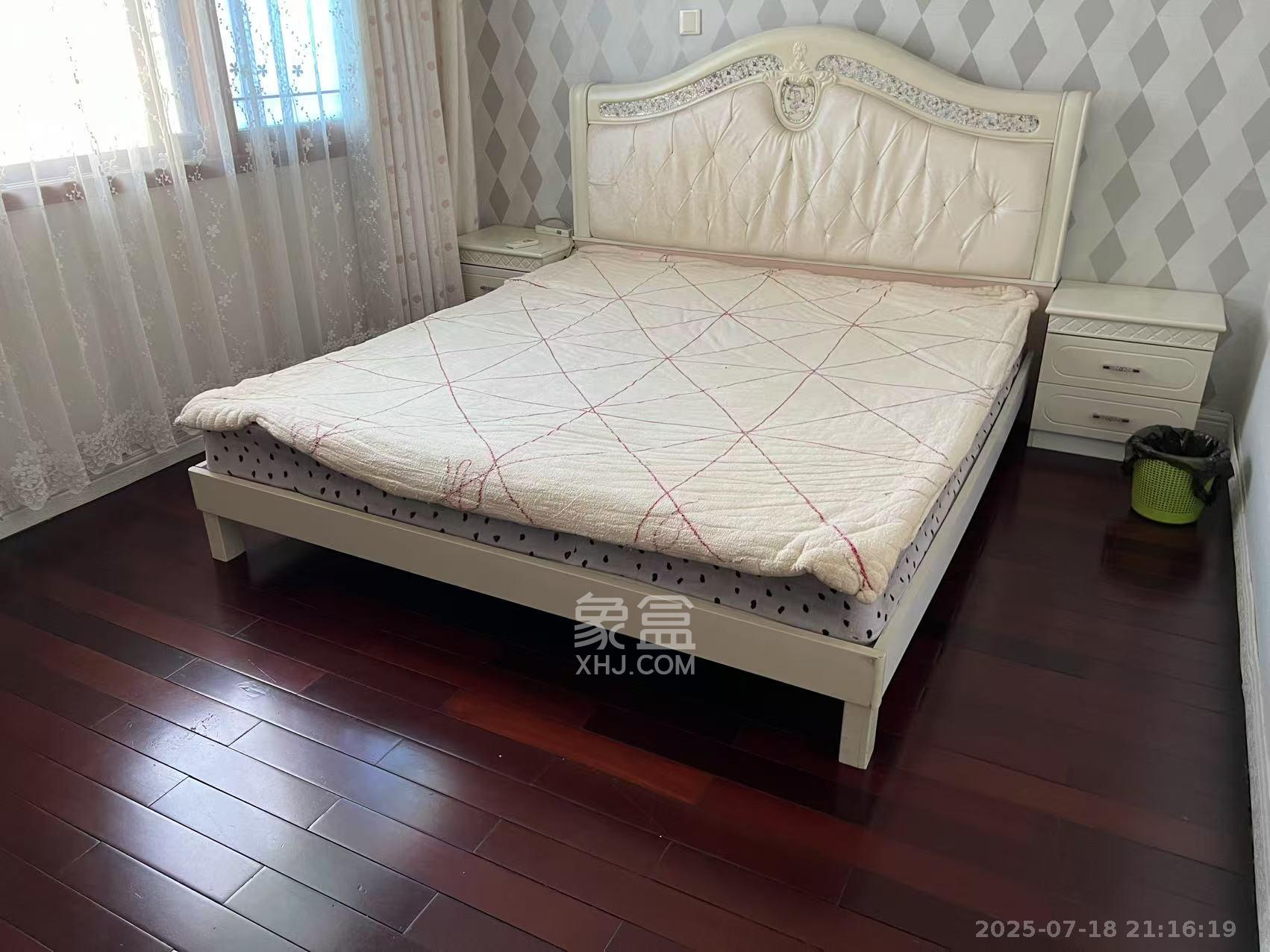 金泉公寓  3室2厅2卫   2800.00元/月室内图