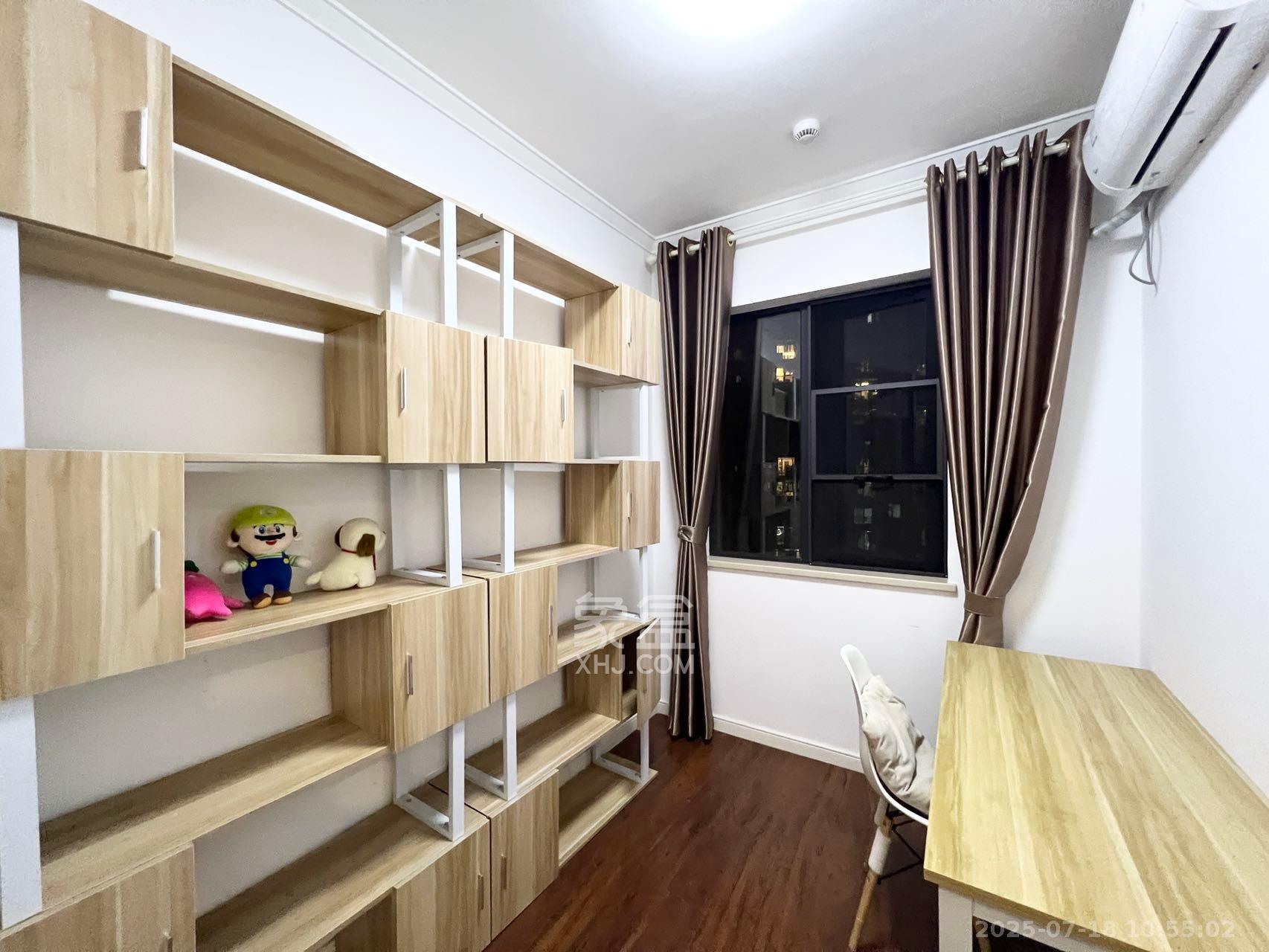 万科里金域国际  4室2厅2卫    4000.0元/月室内图