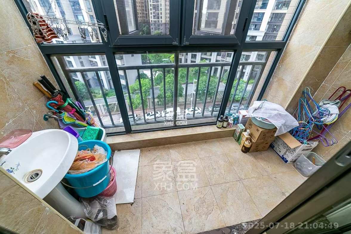 江山如画  3室2厅2卫    3500.0元/月 江山如画  3室2厅2卫    3500.0元/月室内图