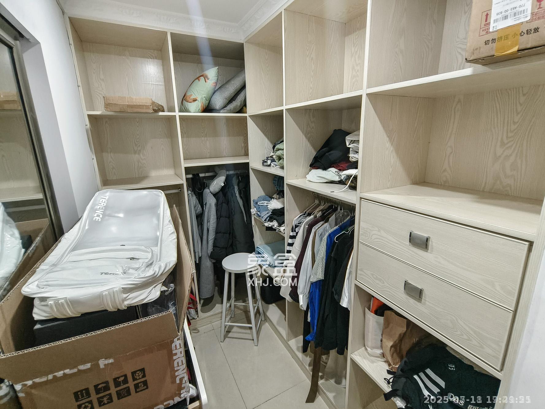 盛地尊域  1室1厅1卫   1500.00元/月室内图