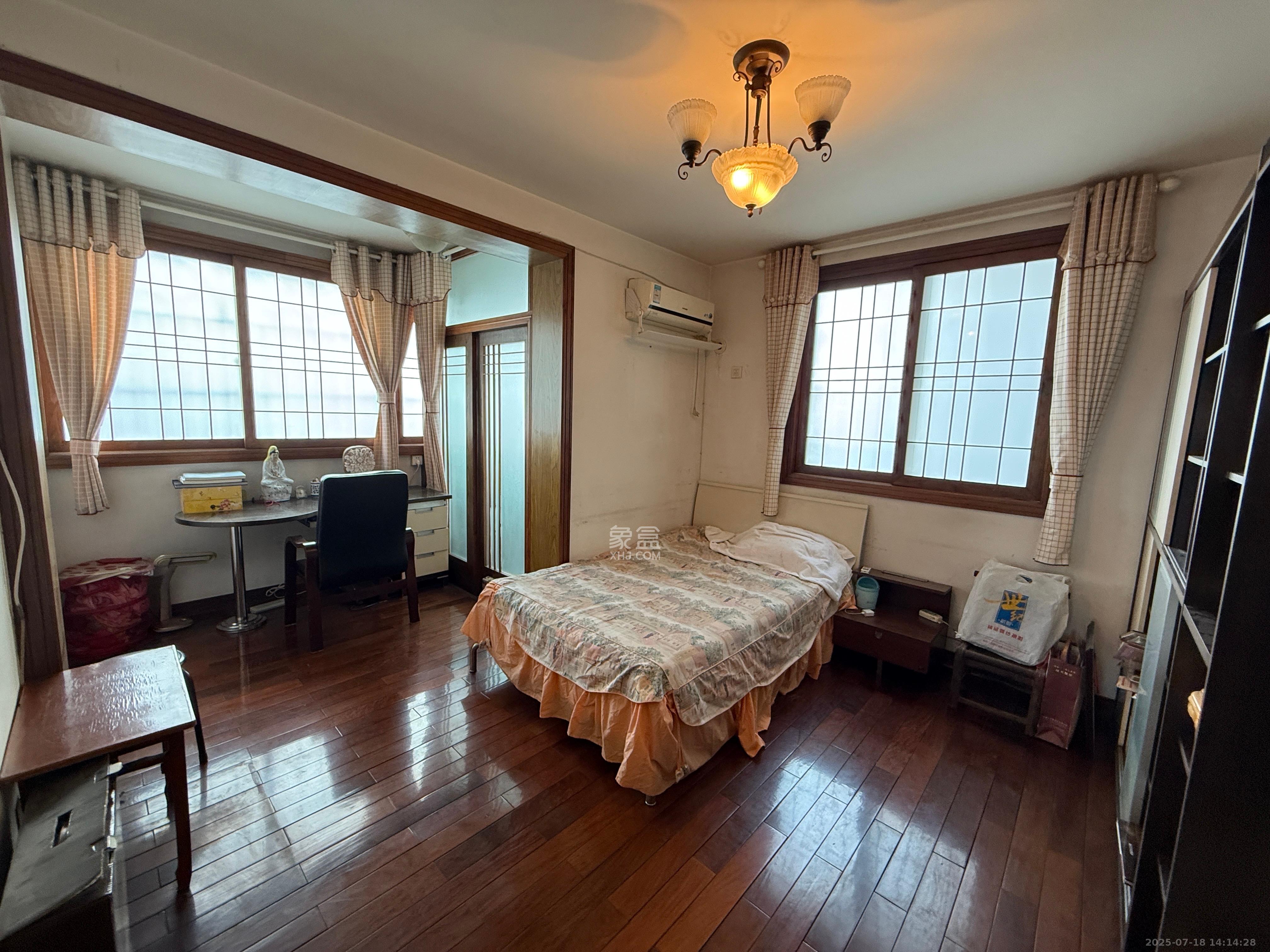 建行芙蓉支行宿舍  3室2厅2卫   3600.00元/月室内图