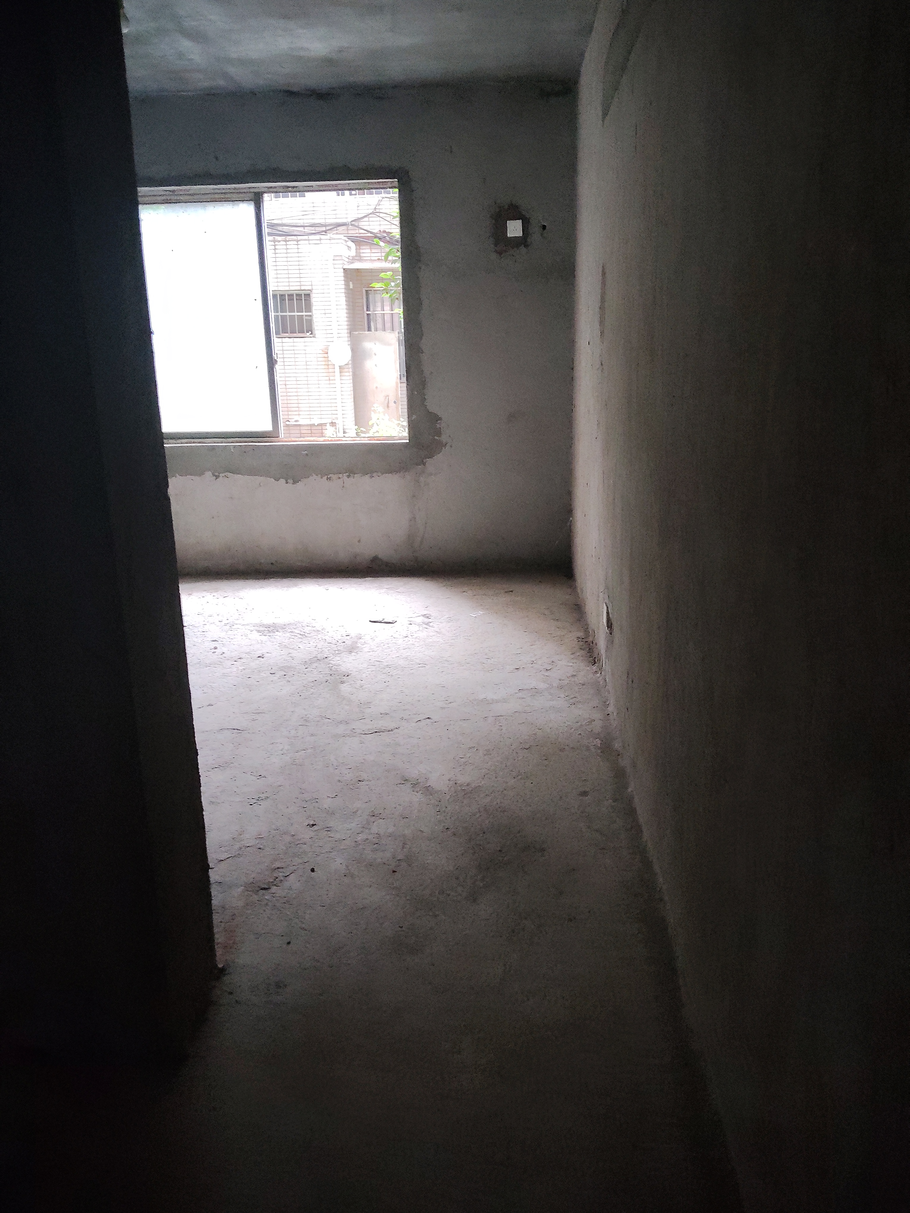 南苑上和一期 4室2厅2卫 68.8万 南苑上和一期 4室2厅2卫 68.8万客厅