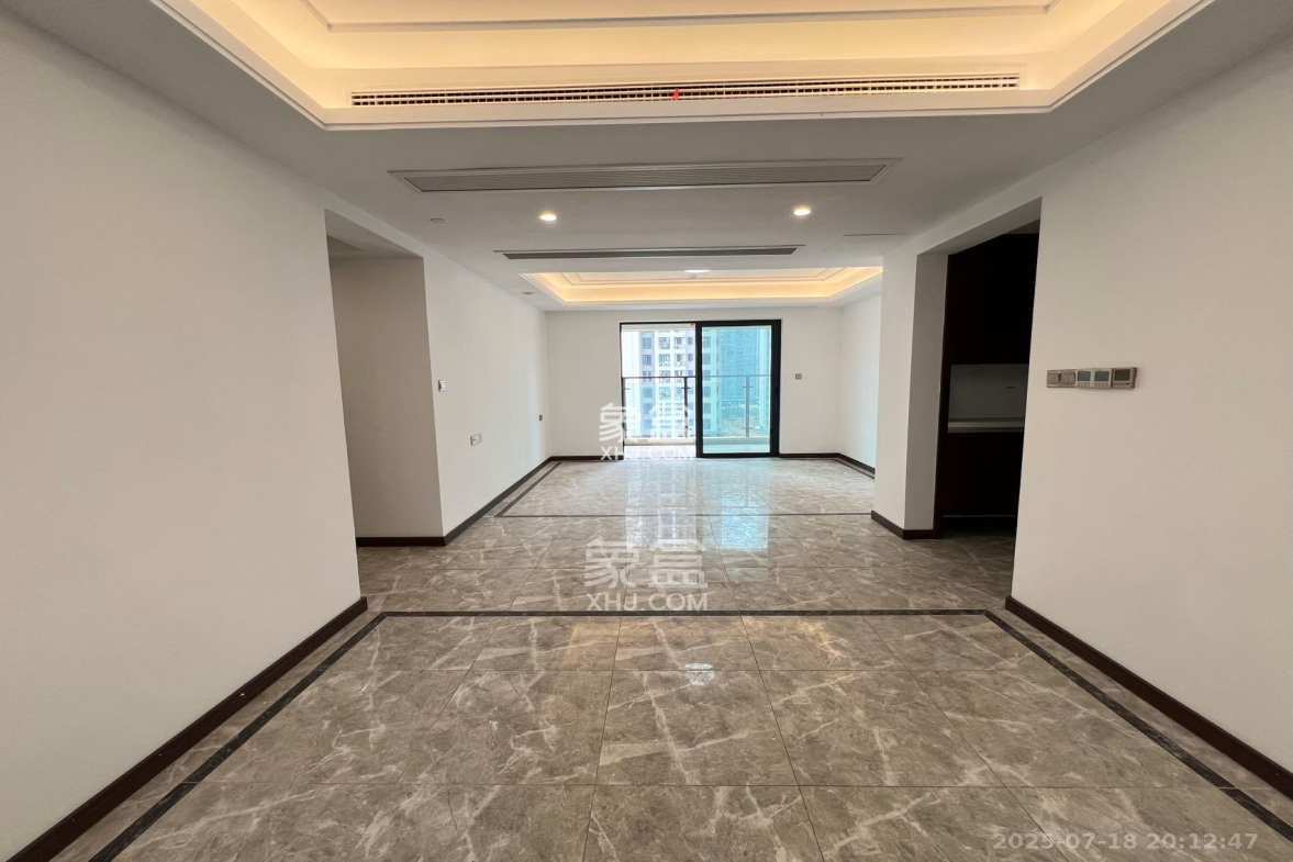 绿地长沙城际空间站(绿地新里佳苑) 1室0厅0卫 4500.0元/月 绿地长沙城际空间站(绿地新里佳苑) 1室0厅0卫 4500.0元/月室内图