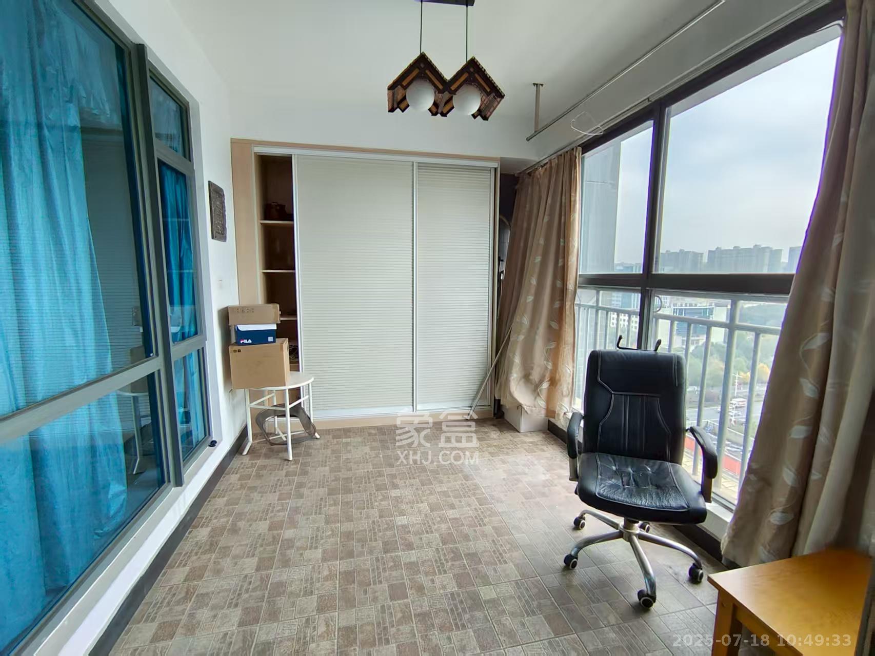 BOBO天下城(CTA财富中心) 2室2厅1卫 2400.0元/月 BOBO天下城(CTA财富中心) 2室2厅1卫 2400.0元/月室内图