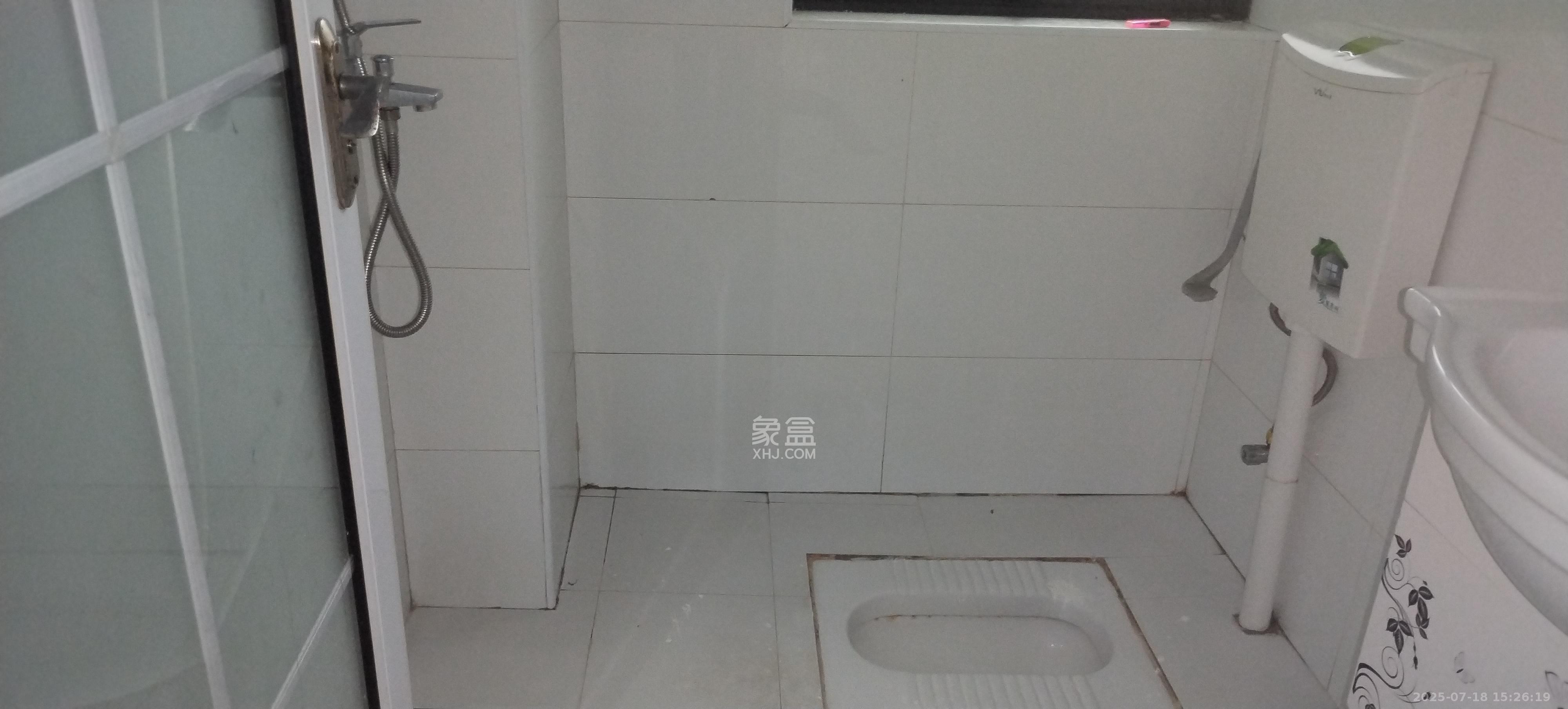 天鸿天府(天鸿中央大院) 2室2厅1卫 2400.0元/月 天鸿天府(天鸿中央大院) 2室2厅1卫 2400.0元/月室内图