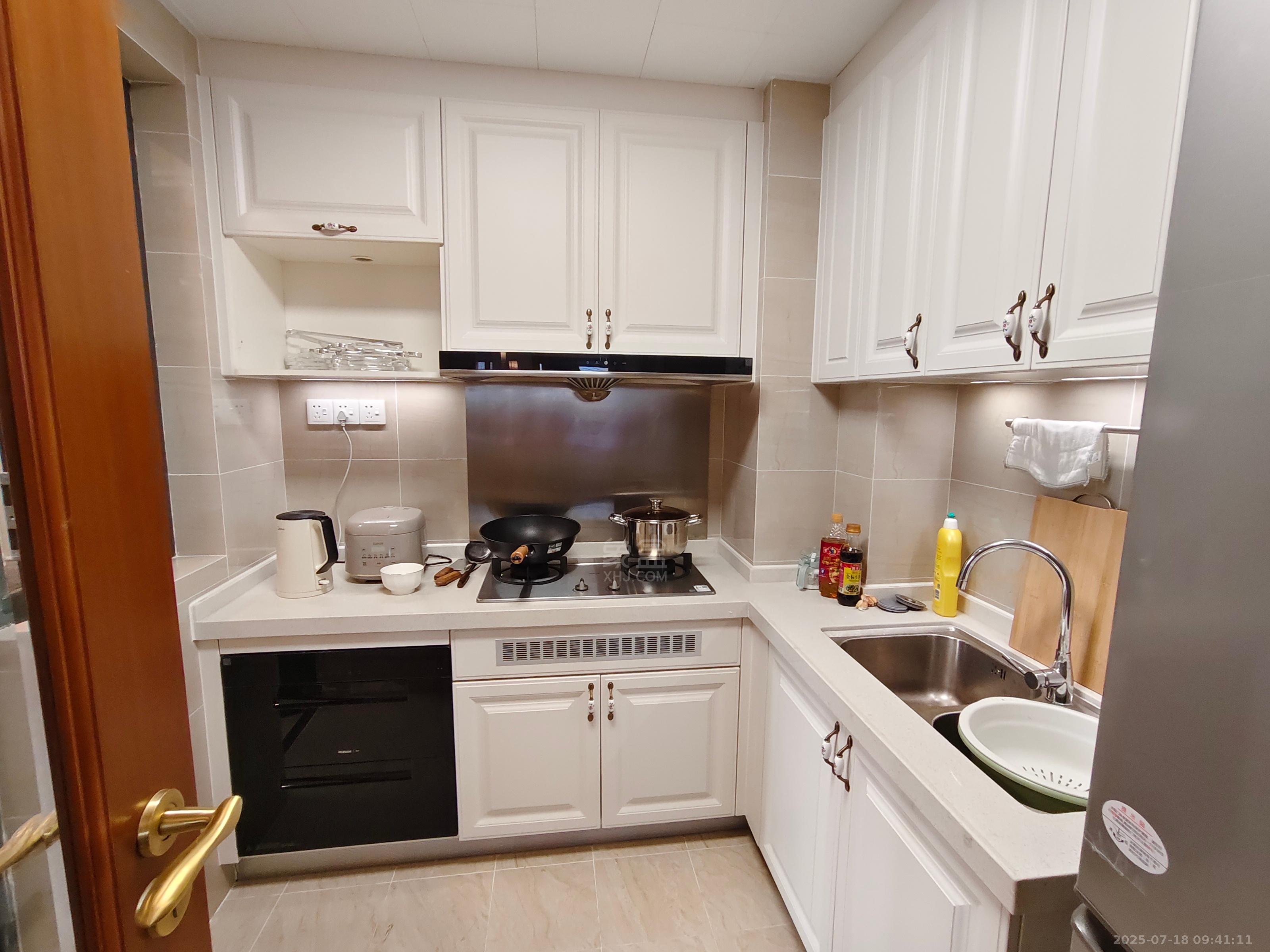 恒大华府 3室1厅1卫 2000.0元/月 恒大华府 3室1厅1卫 2000.0元/月室内图