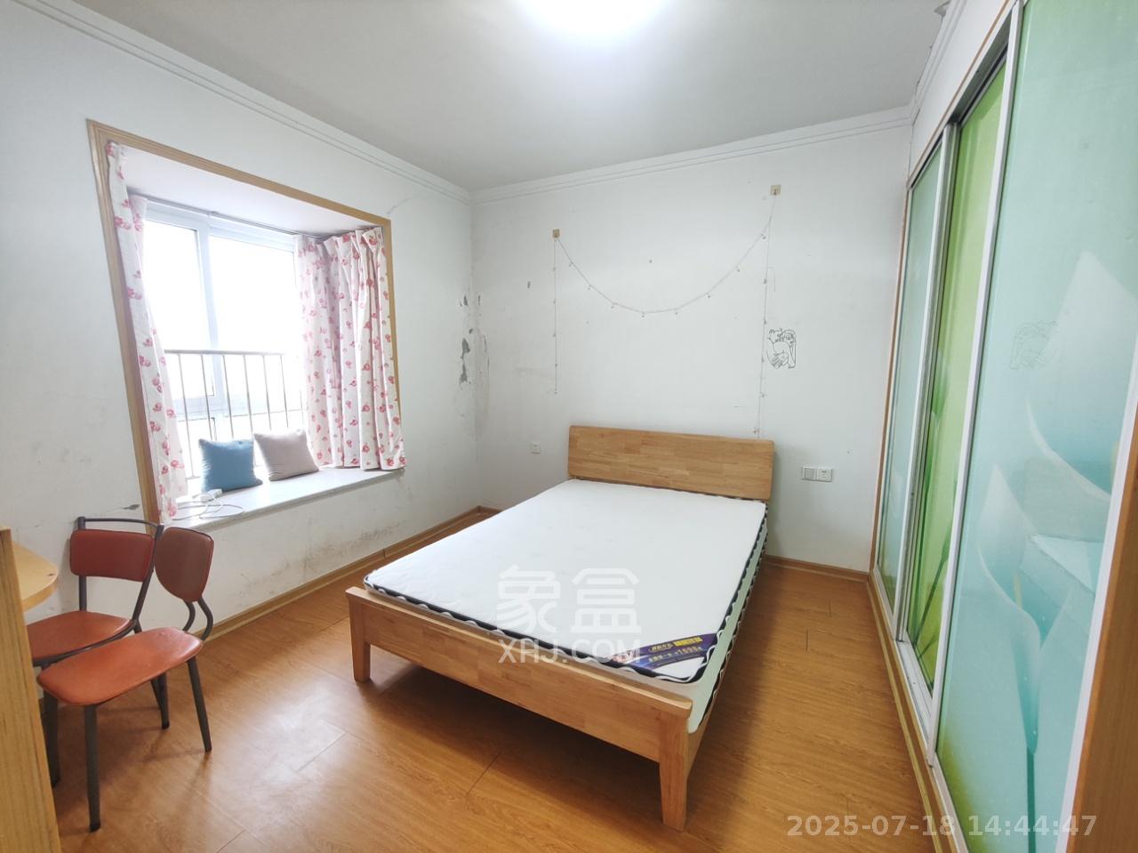 上河国际C区  1室1厅1卫    1700.0元/月室内图