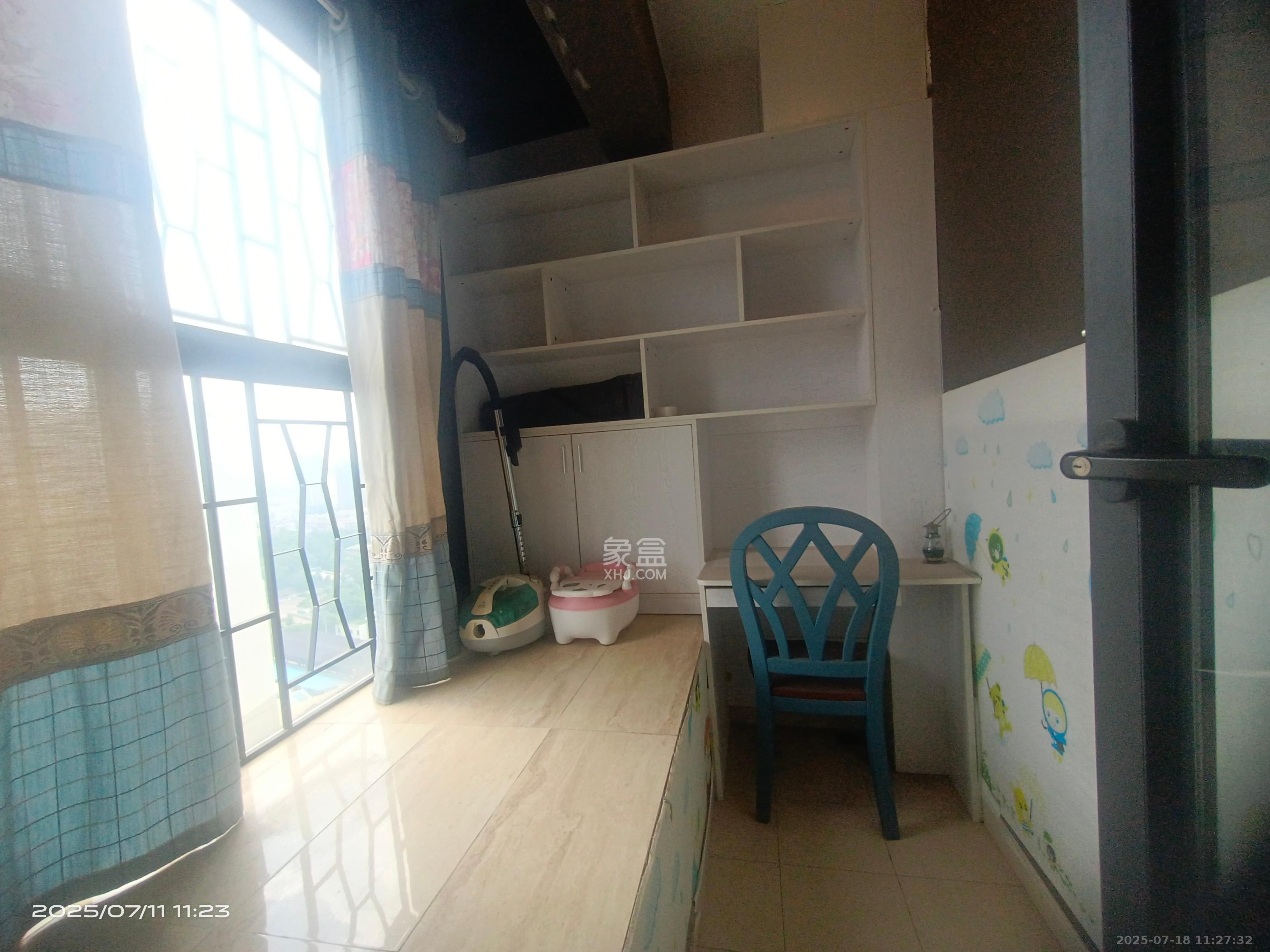 万科金域华府三四期 3室2厅1卫 2500.0元/月 万科金域华府三四期 3室2厅1卫 2500.0元/月室内图