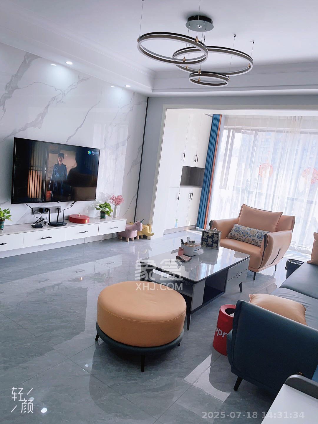 骏景豪庭  3室2厅2卫    2200.0元/月 骏景豪庭  3室2厅2卫    2200.0元/月室内图