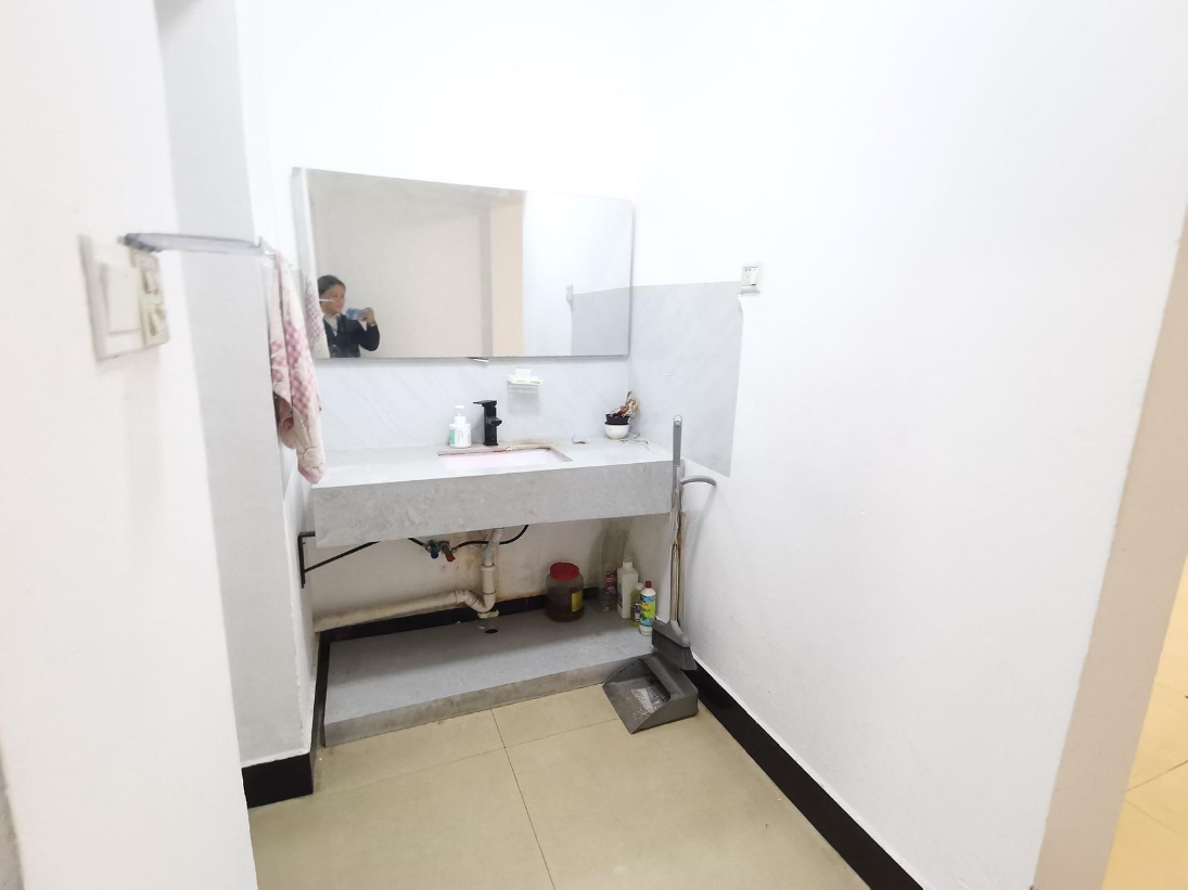 百益大厦 4室2厅2卫 58.8万 百益大厦 4室2厅2卫 58.8万室内图