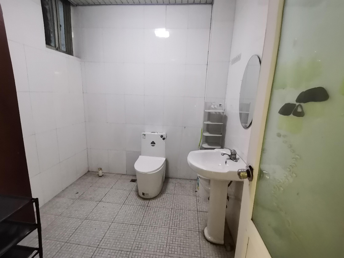 百益大厦 4室2厅2卫 58.8万 百益大厦 4室2厅2卫 58.8万室内图