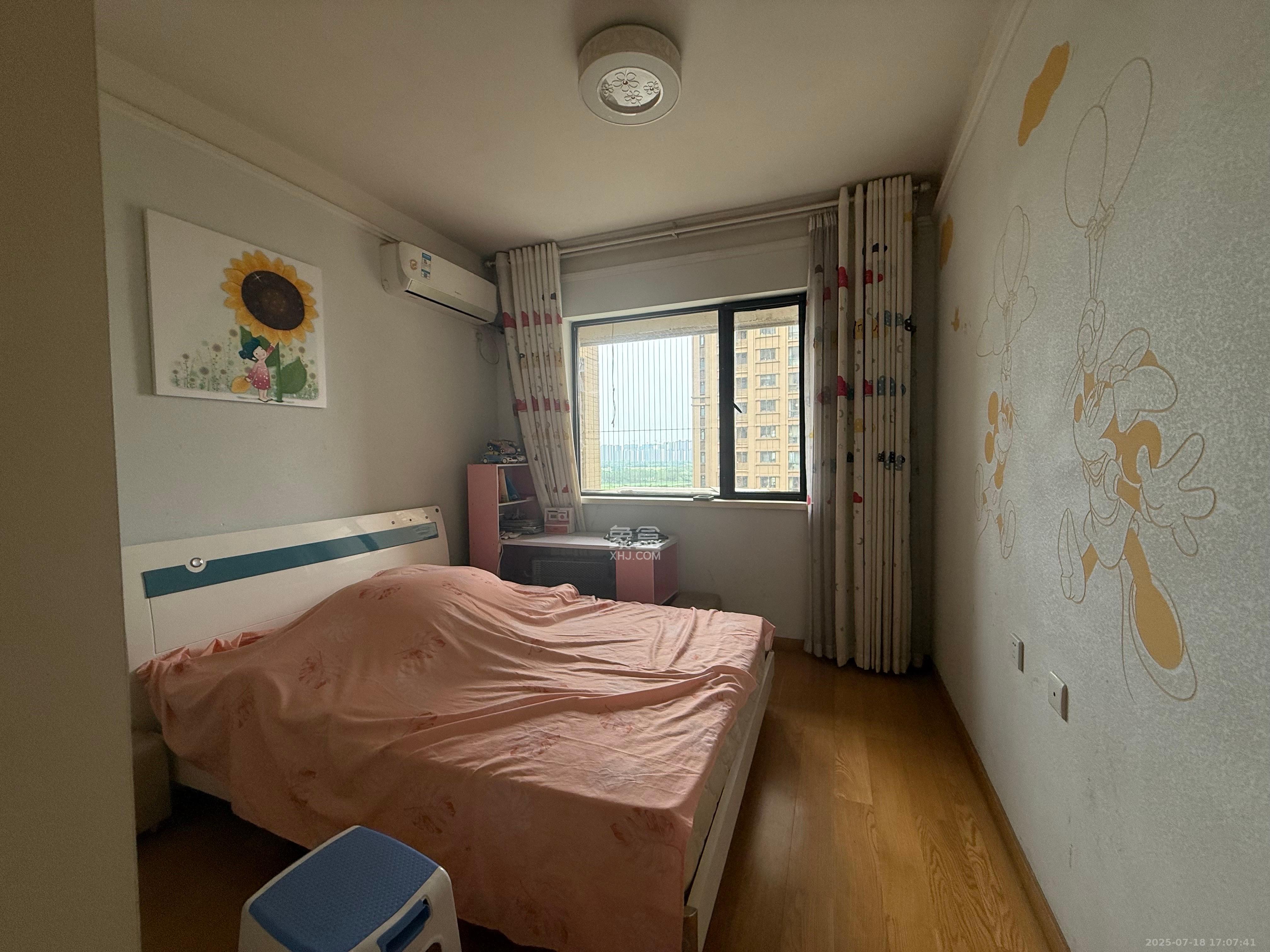 中海国际三期 3室2厅2卫 2500.0元/月 中海国际三期 3室2厅2卫 2500.0元/月室内图