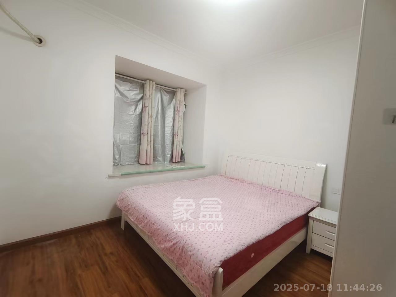 洋湖时代  3室2厅1卫    2000.0元/月 洋湖时代  3室2厅1卫    2000.0元/月室内图