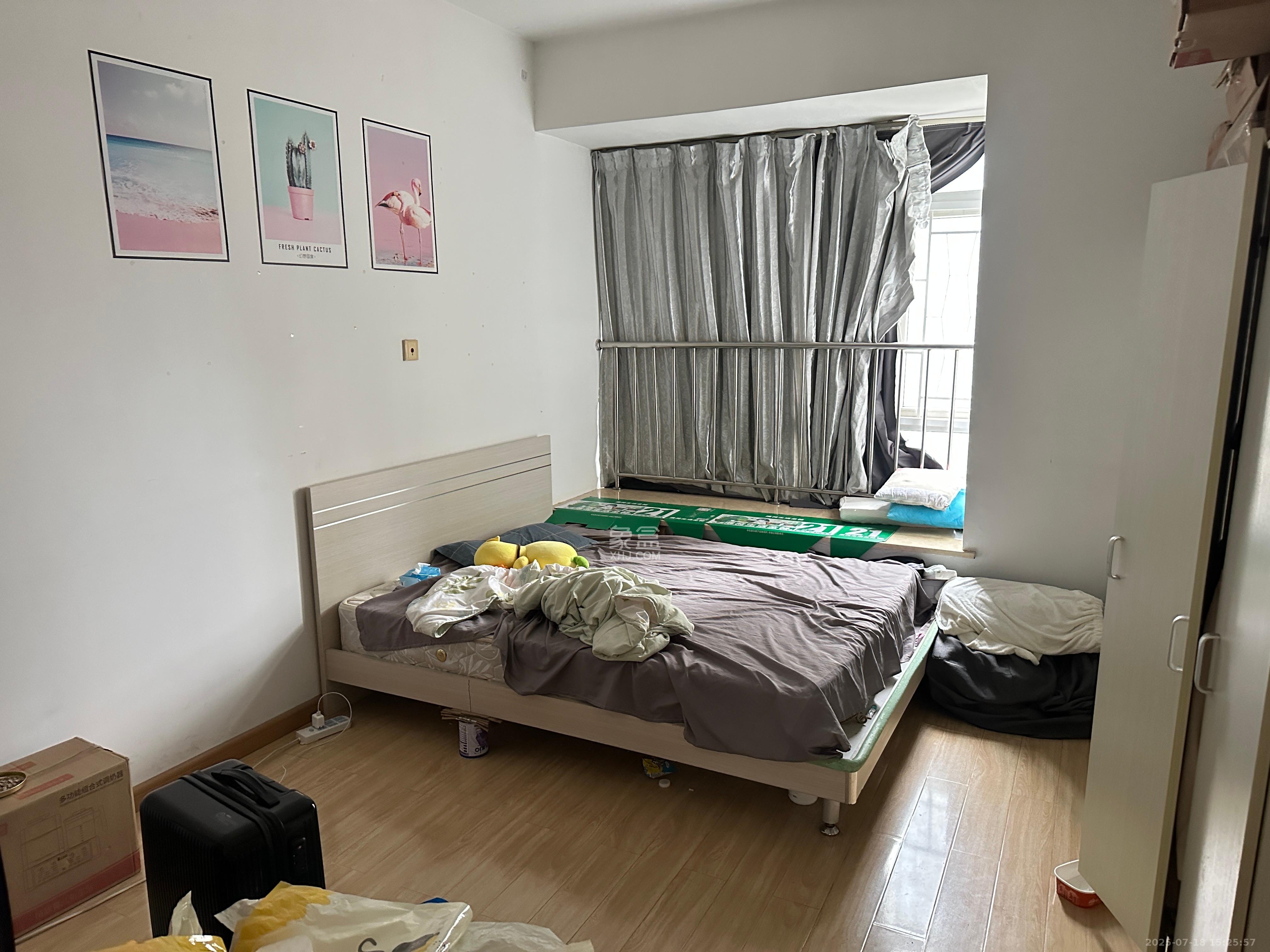 泊爱蓝湾  2室2厅1卫   2400.00元/月室内图