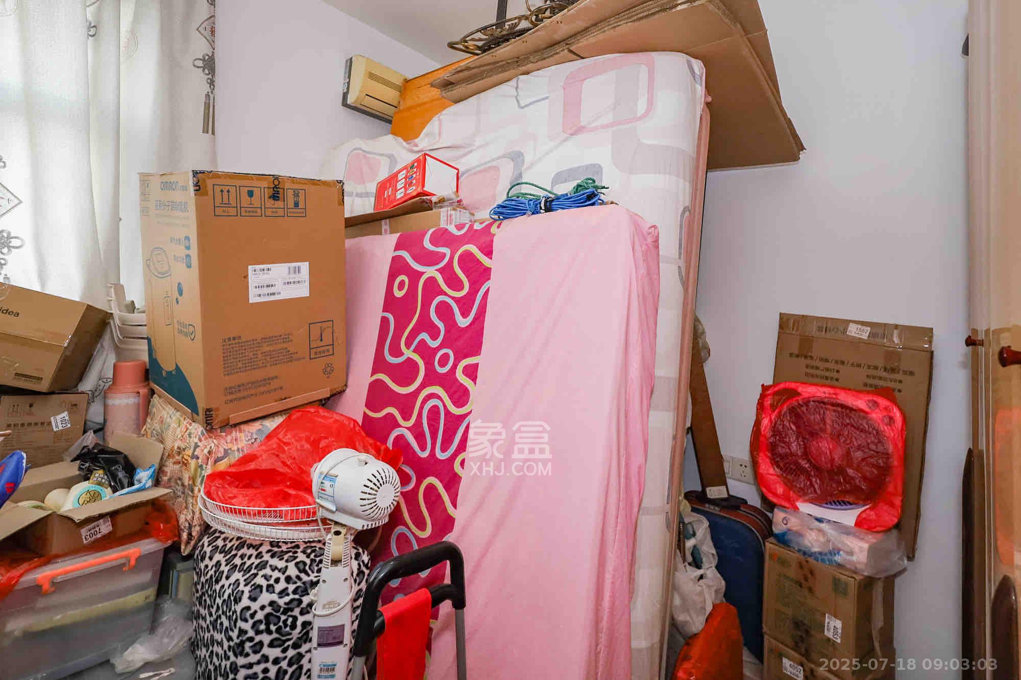 美林景园  4室2厅2卫   2800.00元/月室内图