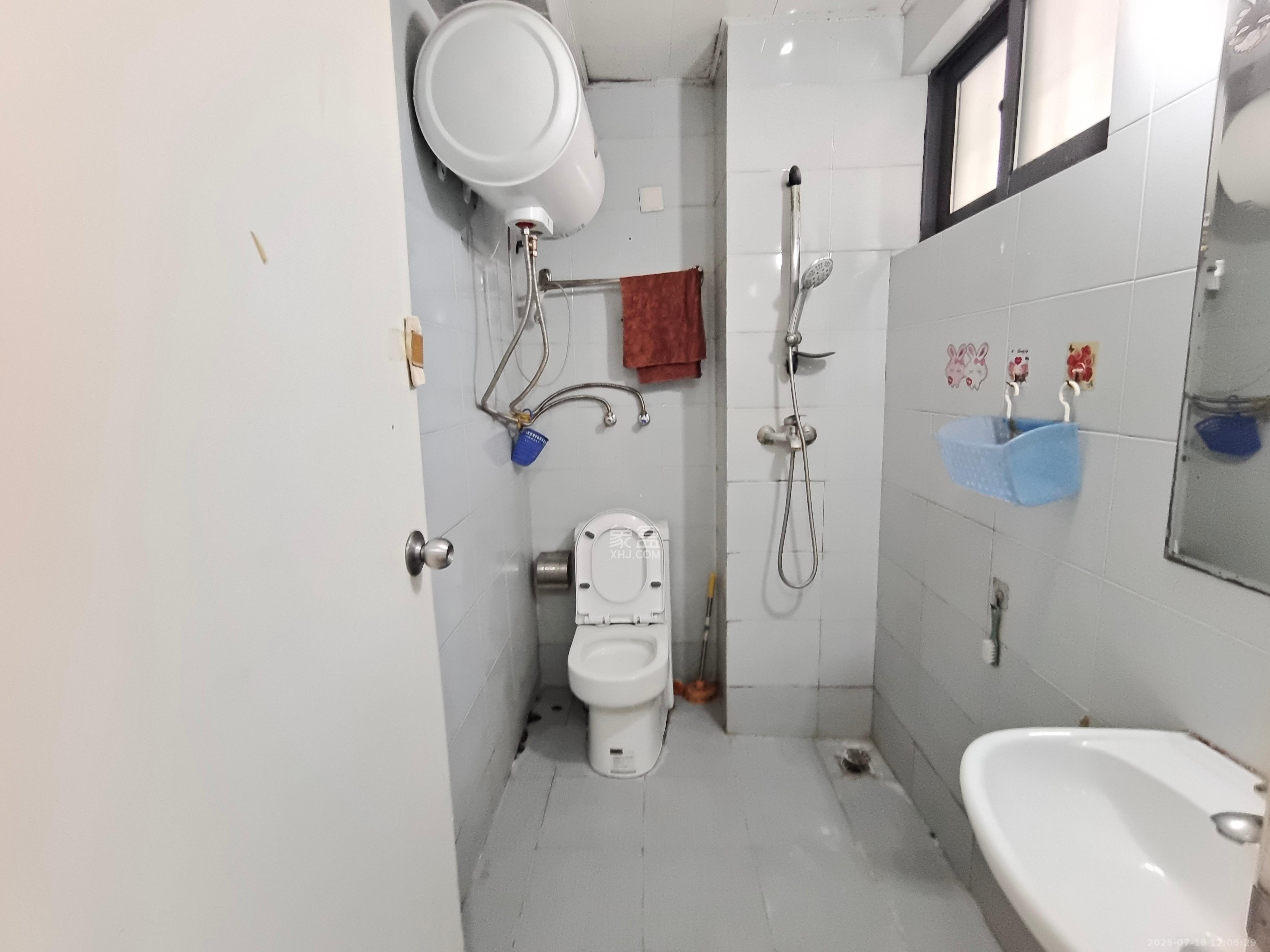 阳光100二期 1室0厅1卫 1100.0元/月 阳光100二期 1室0厅1卫 1100.0元/月室内图