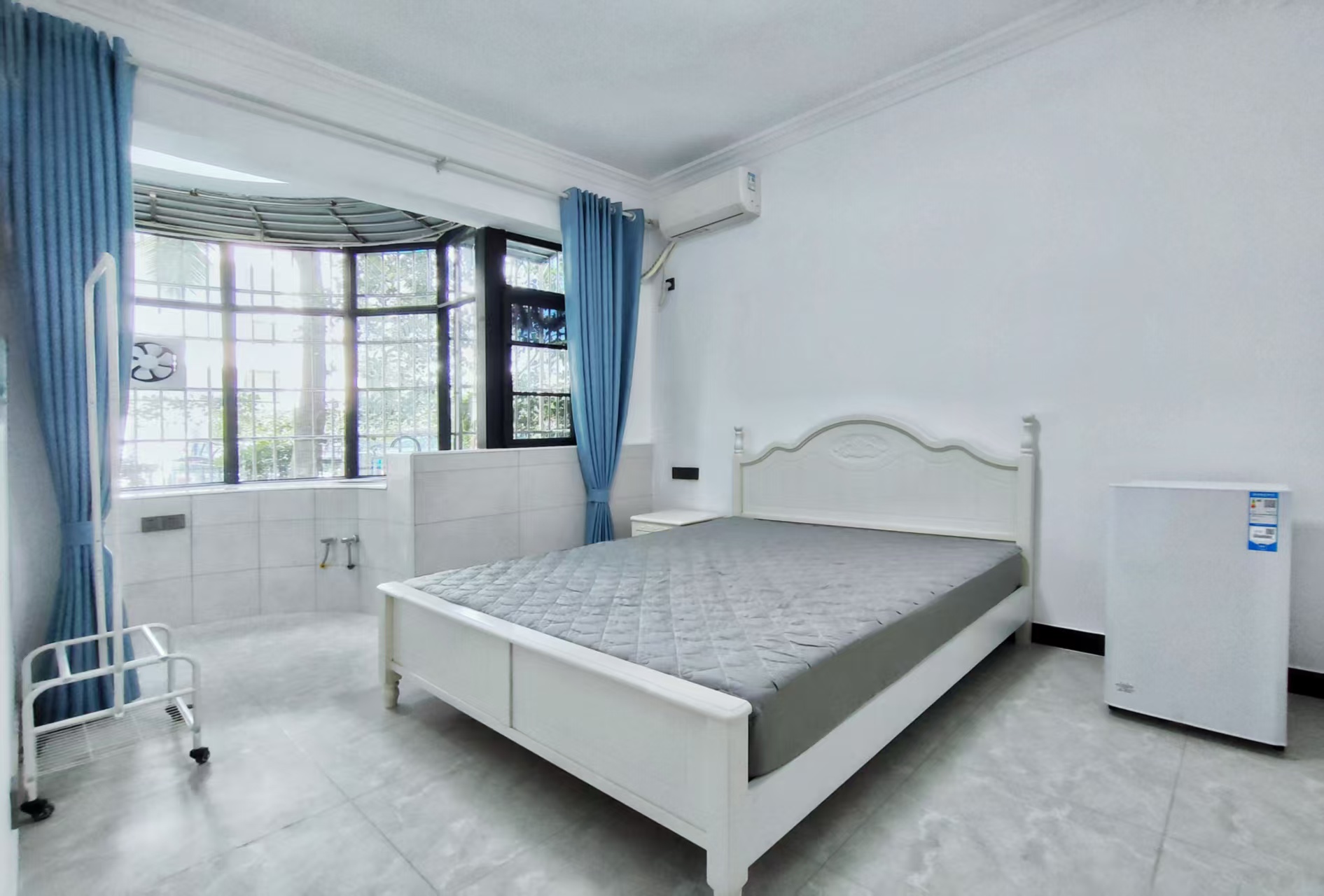 国贸省建行宿舍 3室2厅2卫 1400.0元/月 国贸省建行宿舍 3室2厅2卫 1400.0元/月室内图