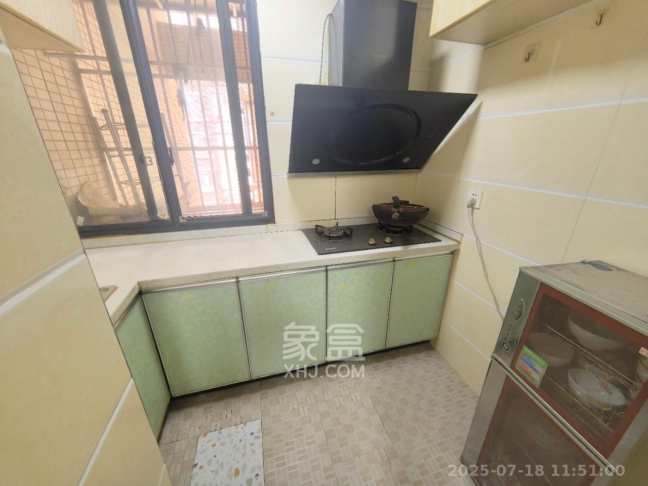 鸿基橄榄君庭 3室1厅1卫 2700.0元/月 鸿基橄榄君庭 3室1厅1卫 2700.0元/月室内图