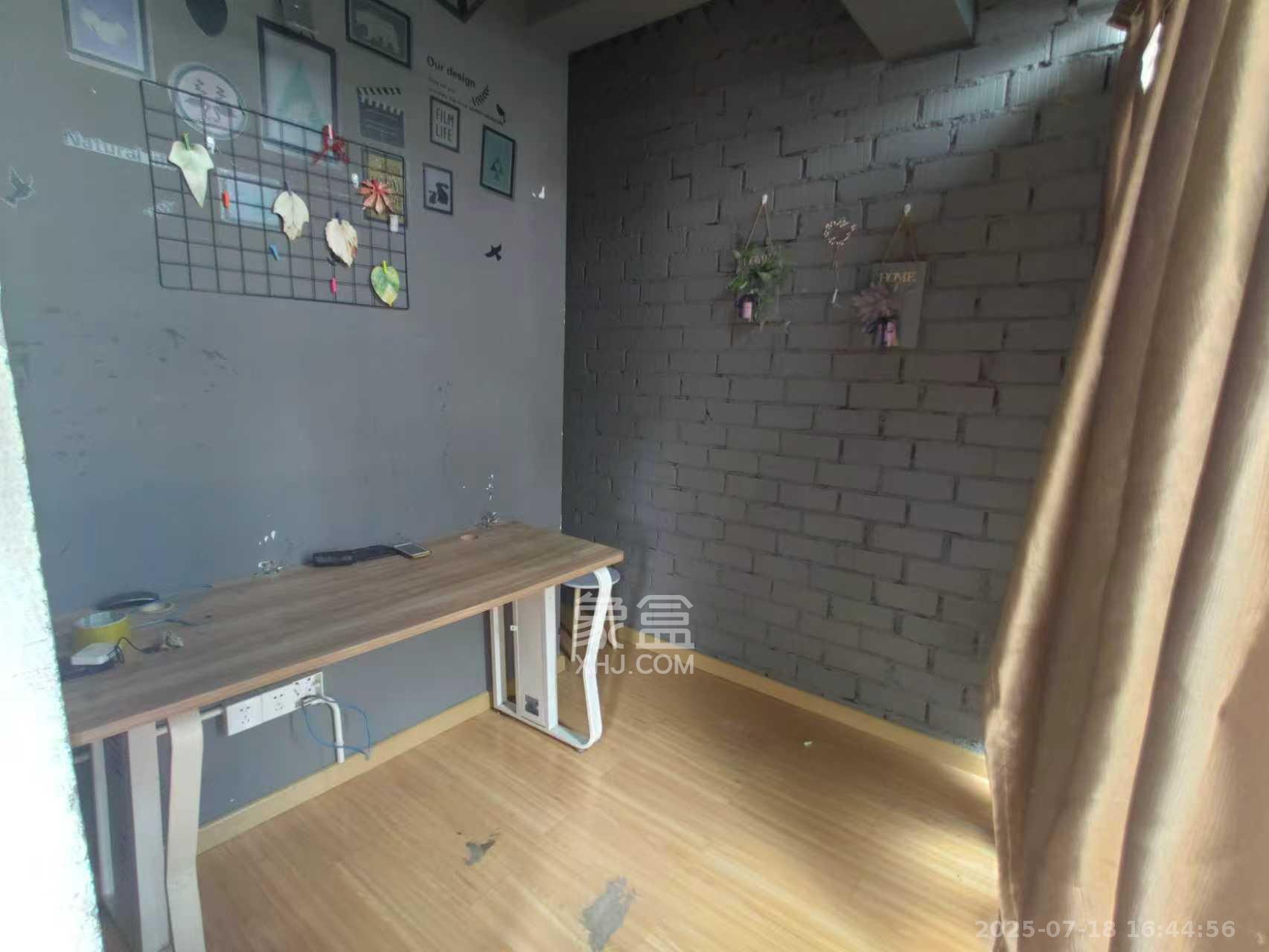 达美美立方  2室2厅1卫    6000.0元/月 达美美立方  2室2厅1卫    6000.0元/月室内图