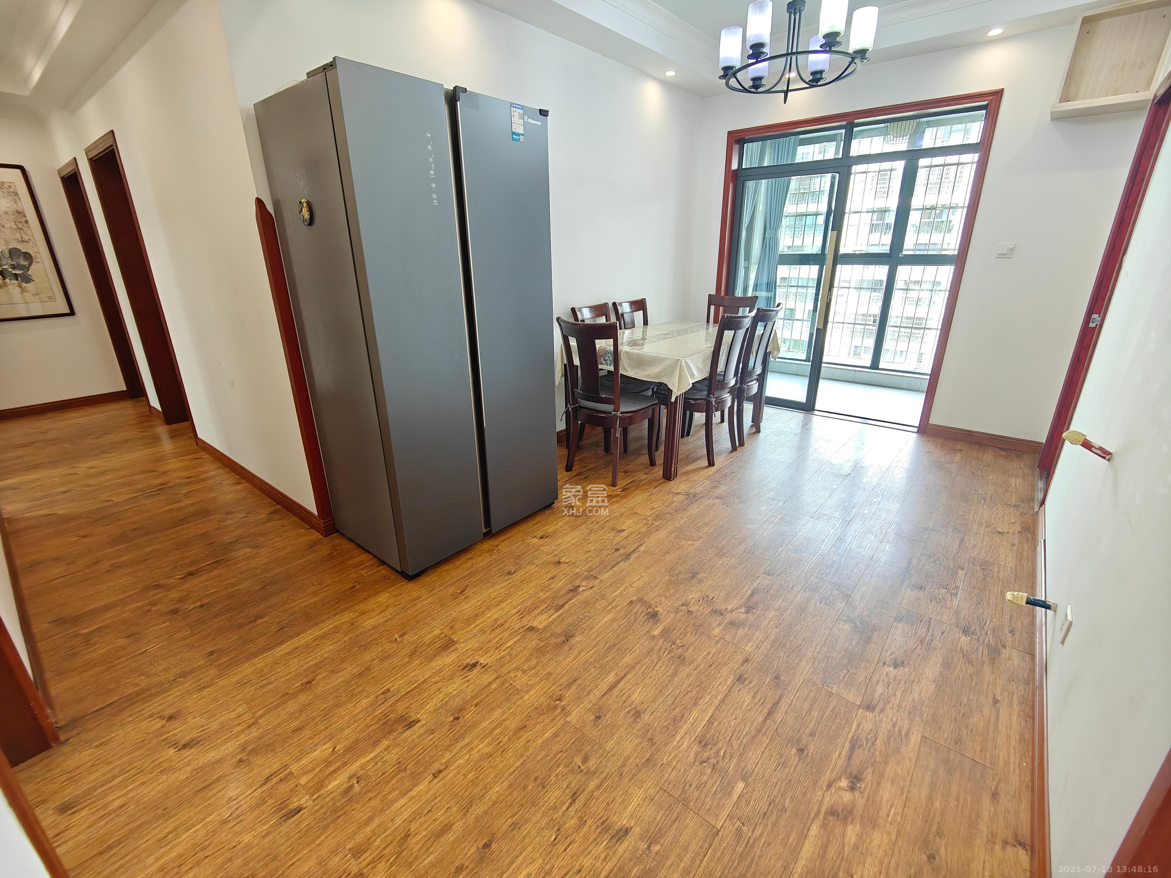 西子湖畔沃府  4室2厅2卫   4200.00元/月室内图