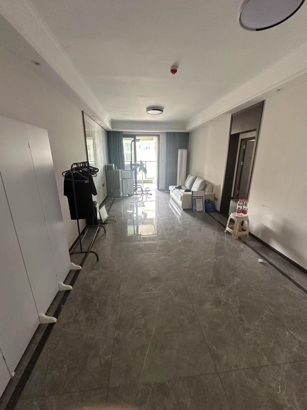 天街华府（海南新天地）  3室1厅1卫   3000.00元/月室内图1