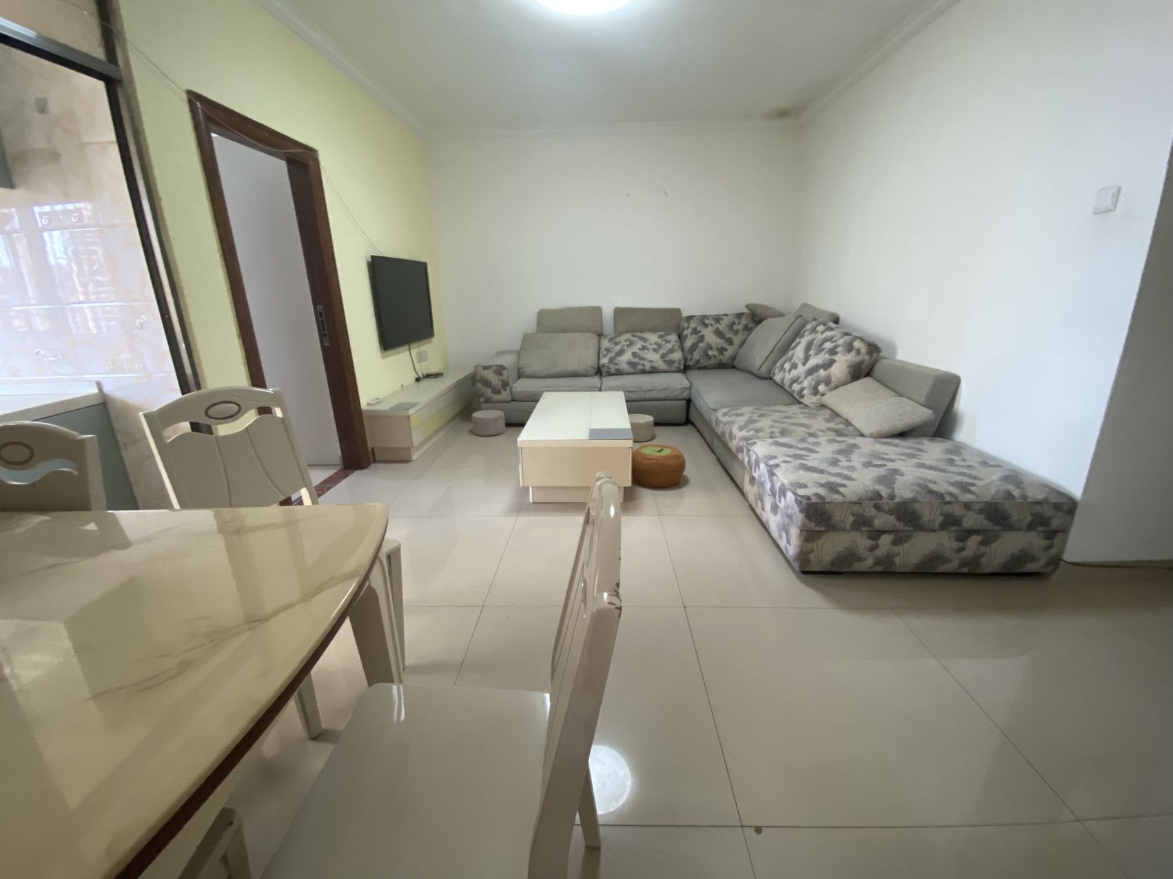 昌信公寓 3室2厅1卫 88.0万 昌信公寓 3室2厅1卫 88.0万室内图