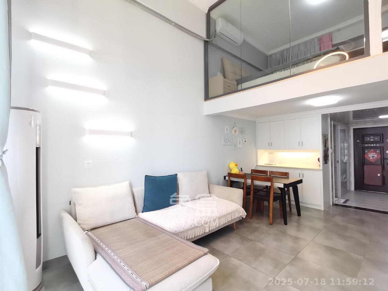 中建芙蓉嘉苑  1室1厅1卫   1700.00元/月室内图