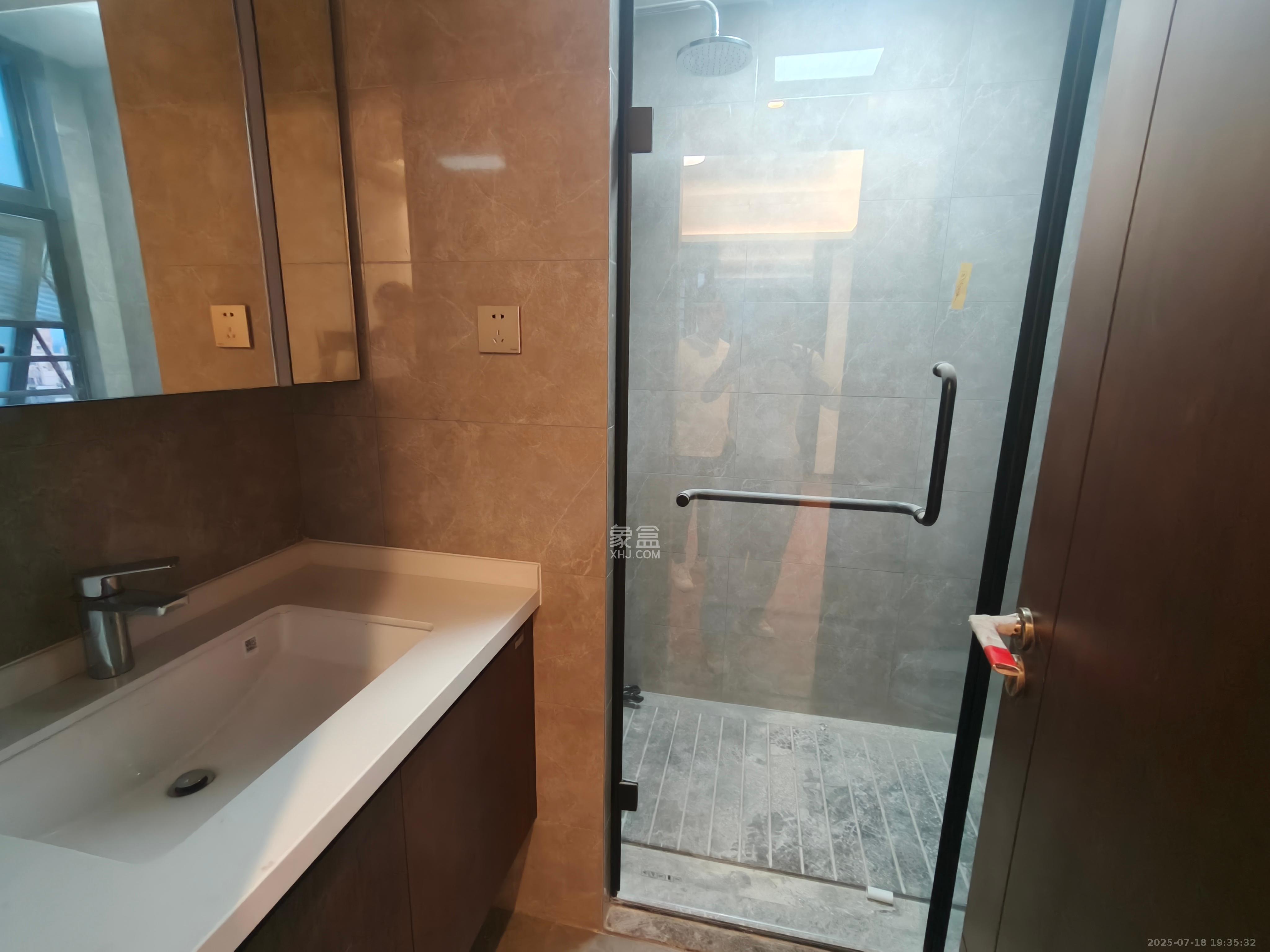 北辰瀚江府 4室2厅2卫 11500.0元/月 北辰瀚江府 4室2厅2卫 11500.0元/月室内图