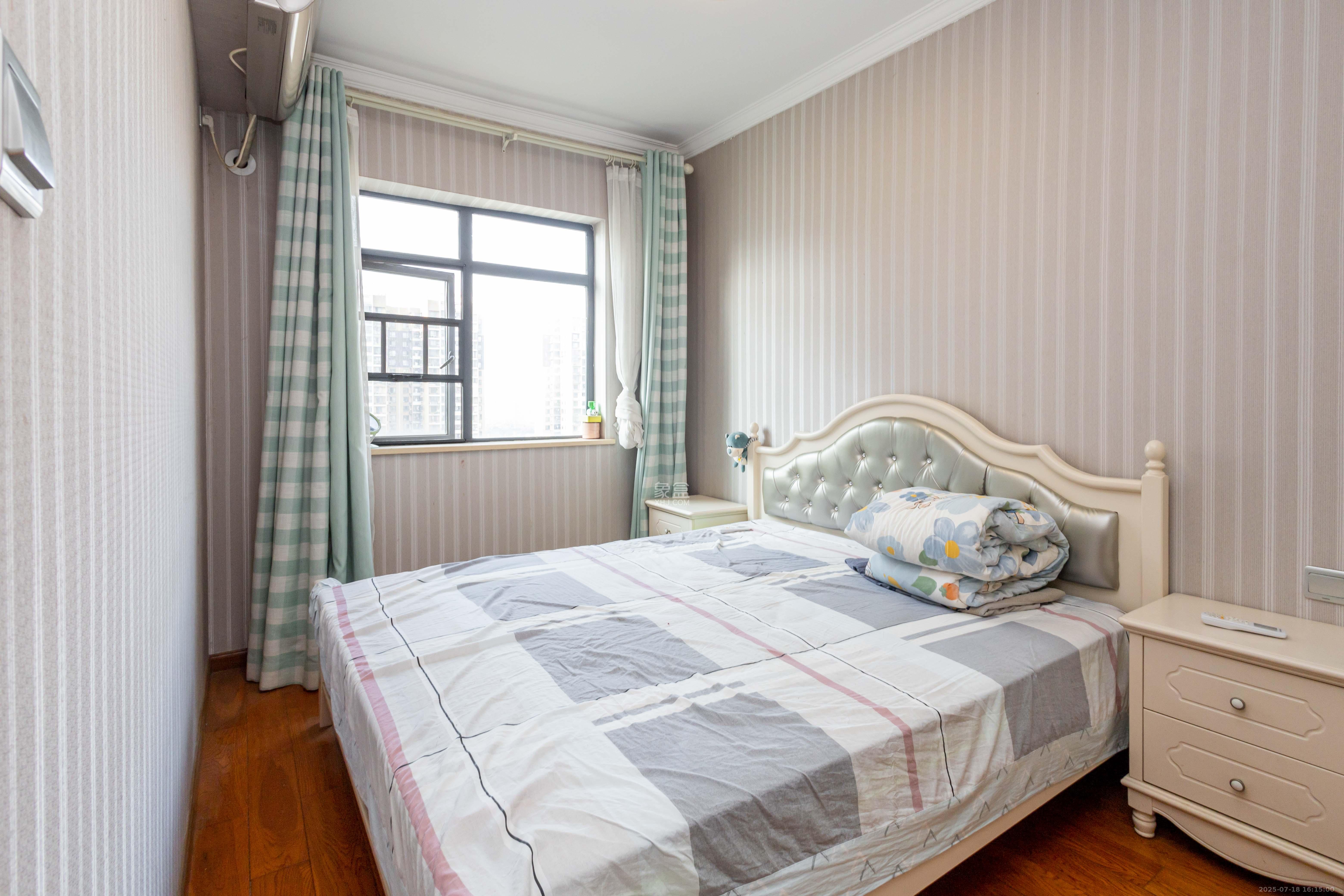 中国铁建国际城二期  4室2厅2卫    78.8万 中国铁建国际城二期  4室2厅2卫    78.8万卧室