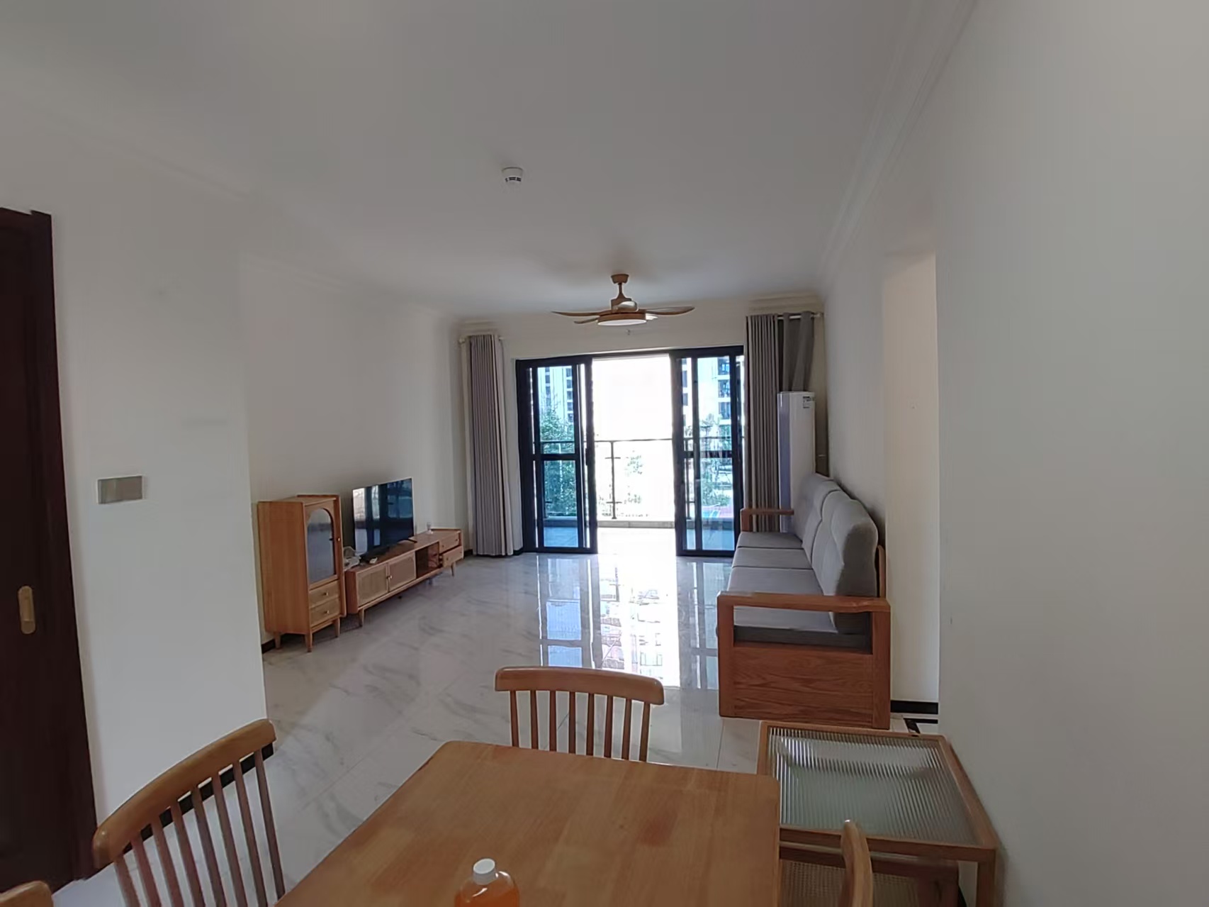 碧桂园中央半岛 4室2厅2卫 3200.0元/月 碧桂园中央半岛 4室2厅2卫 3200.0元/月室内图