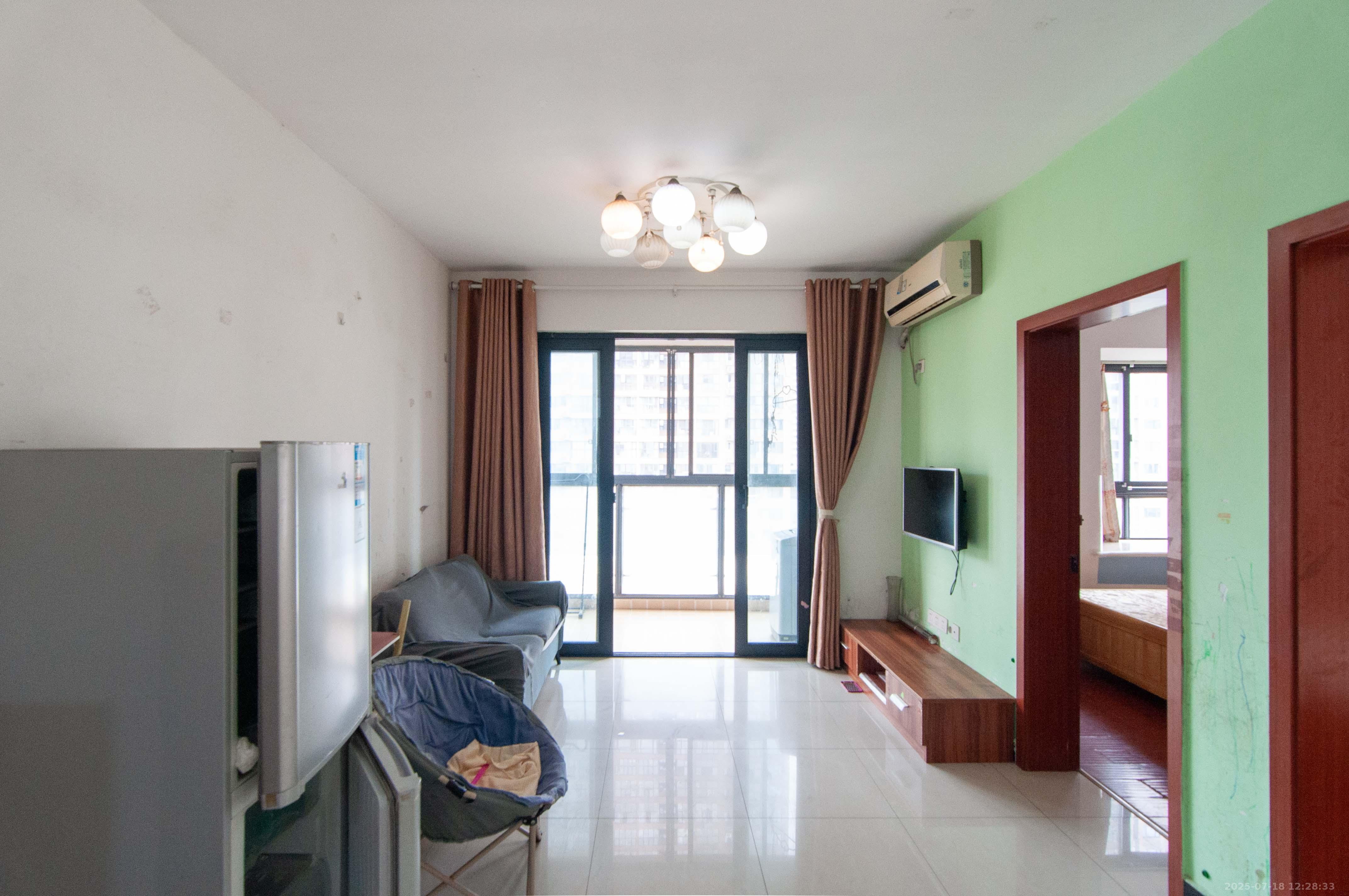 高鑫麓城  2室2厅1卫    67.0万 高鑫麓城  2室2厅1卫    67.0万