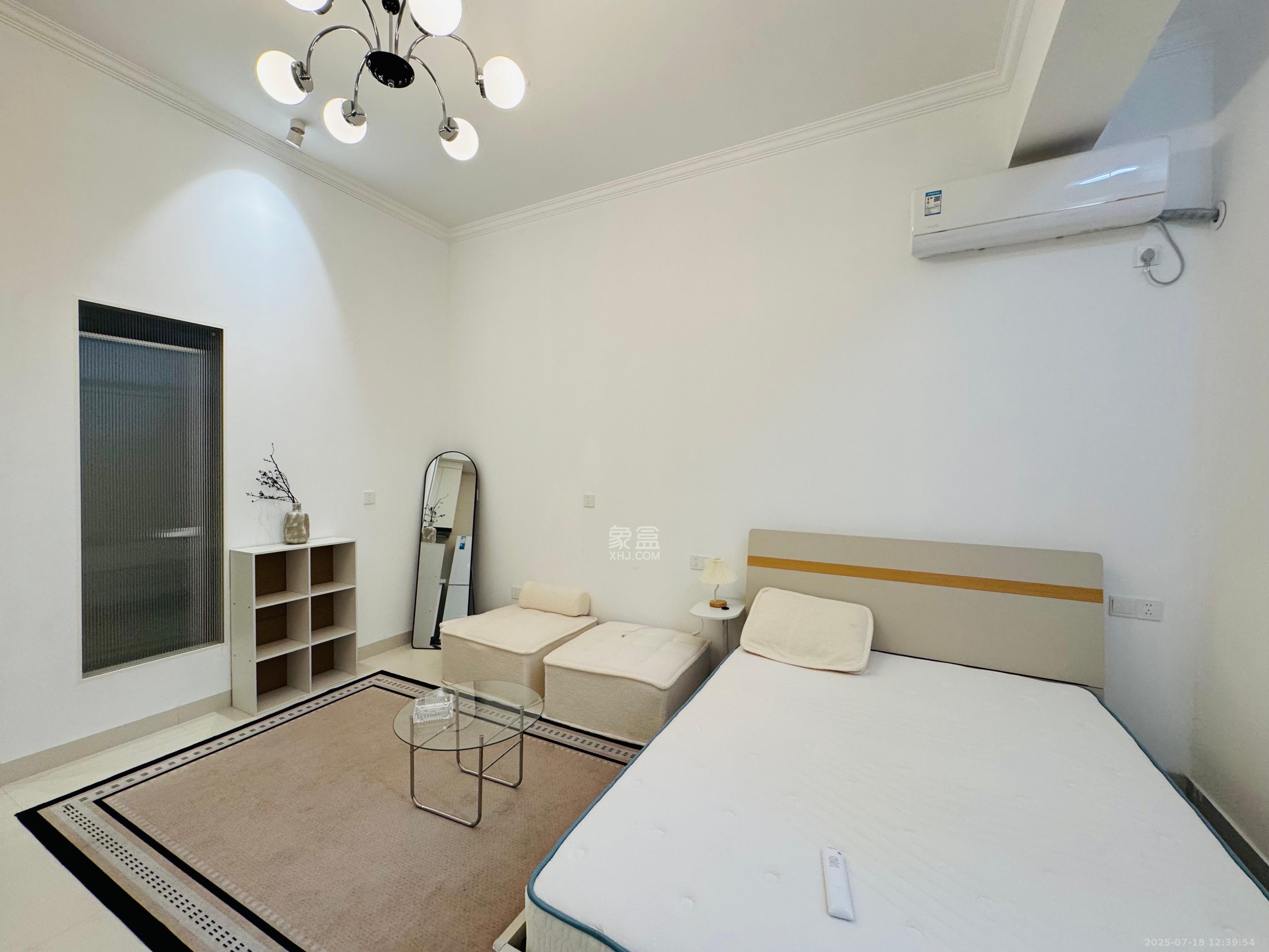 诺德滨江逸园（中铁逸园）  1室1厅1卫    2000.0元/月室内图