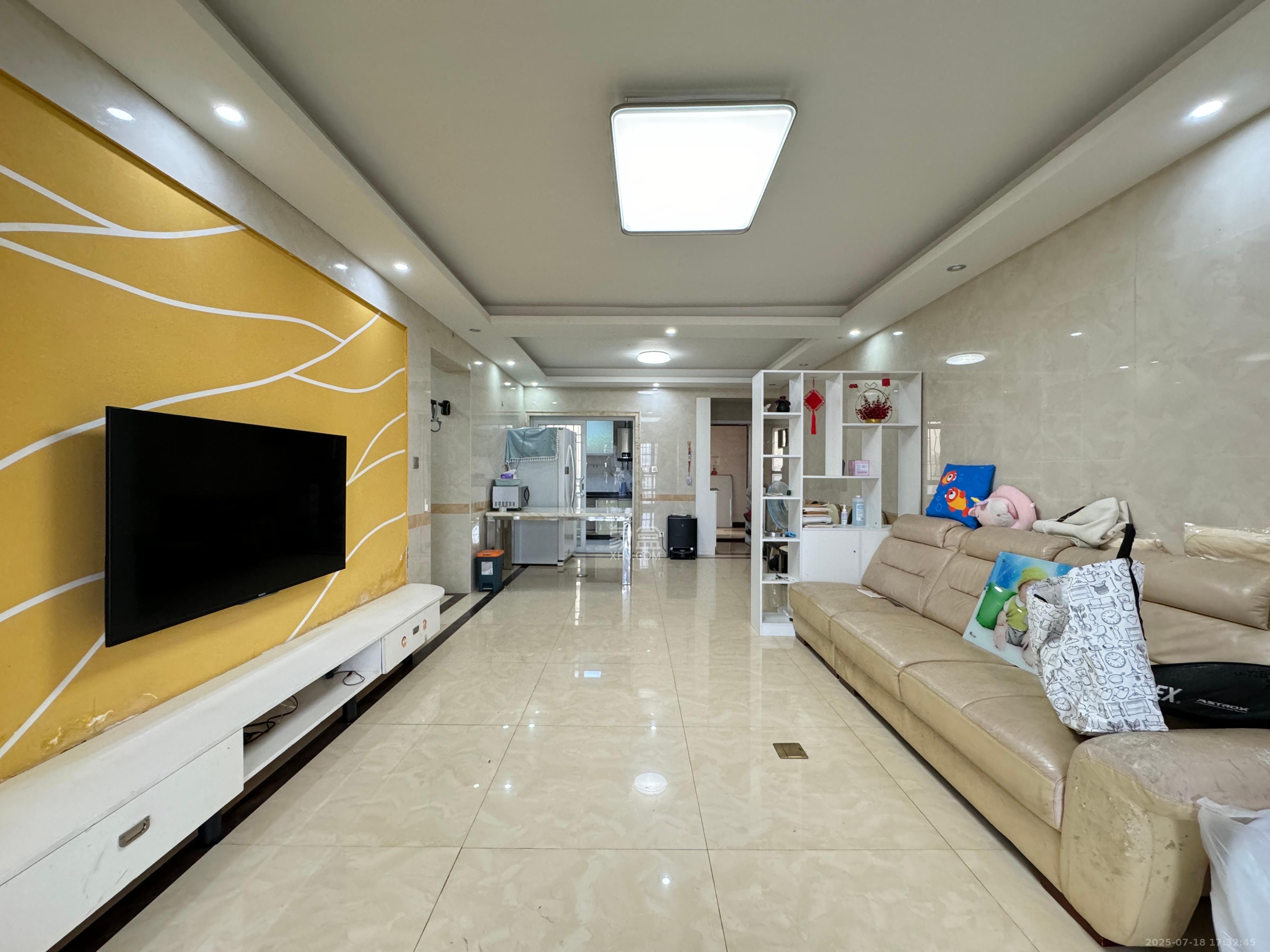 保利麓谷林语C区  4室2厅2卫    3200.0元/月 保利麓谷林语C区  4室2厅2卫    3200.0元/月室内图